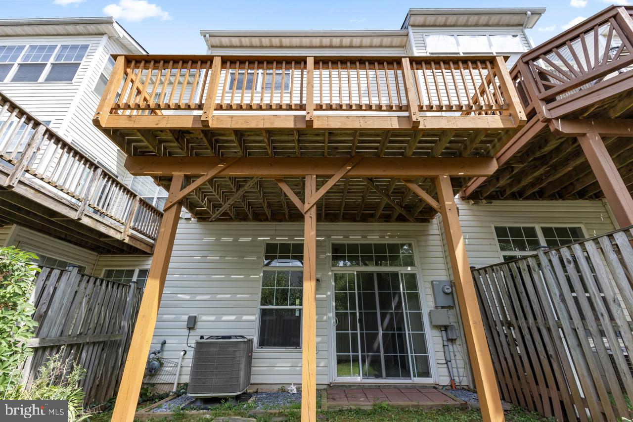 BLOOMS MILL - Residential Lease