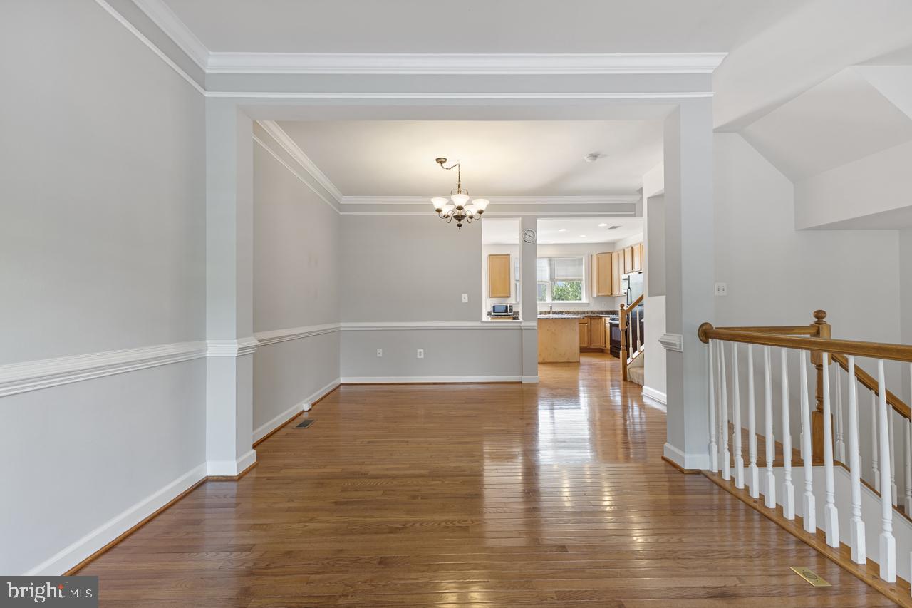 BLOOMS MILL - Residential Lease