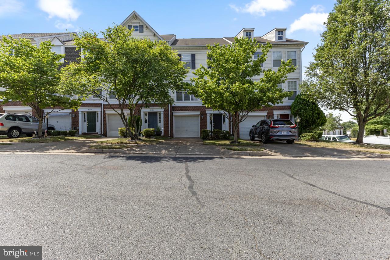 BLOOMS MILL - Residential Lease