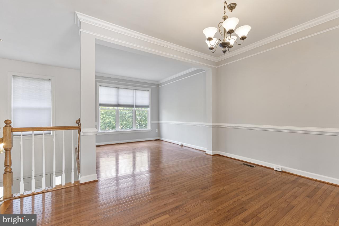 BLOOMS MILL - Residential Lease