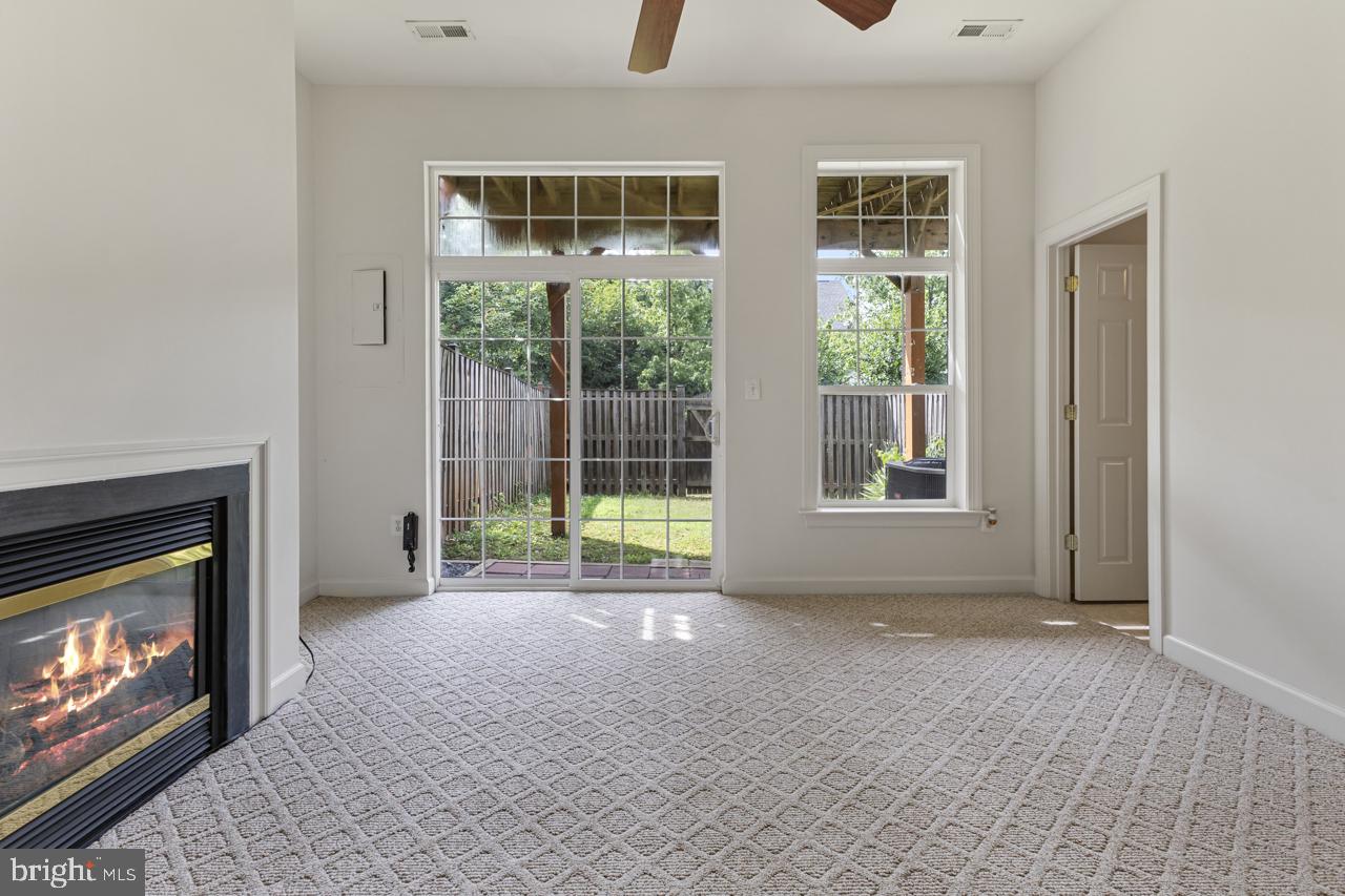 BLOOMS MILL - Residential Lease