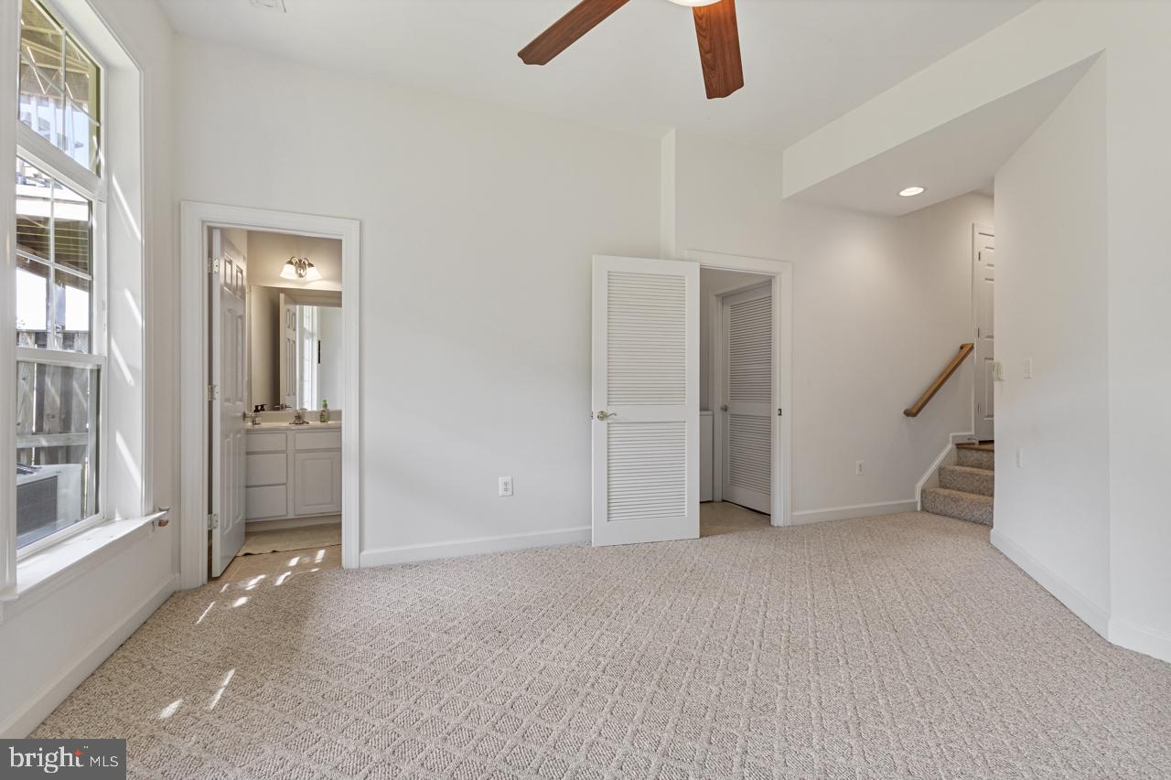 BLOOMS MILL - Residential Lease