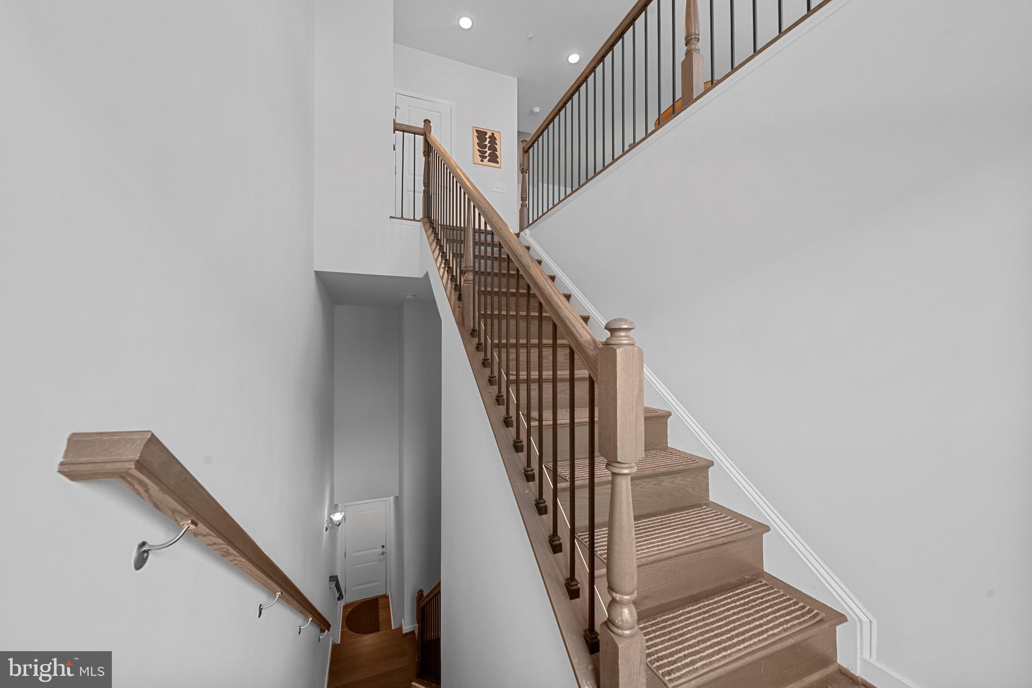 MOUNT VINEYARD - Residential