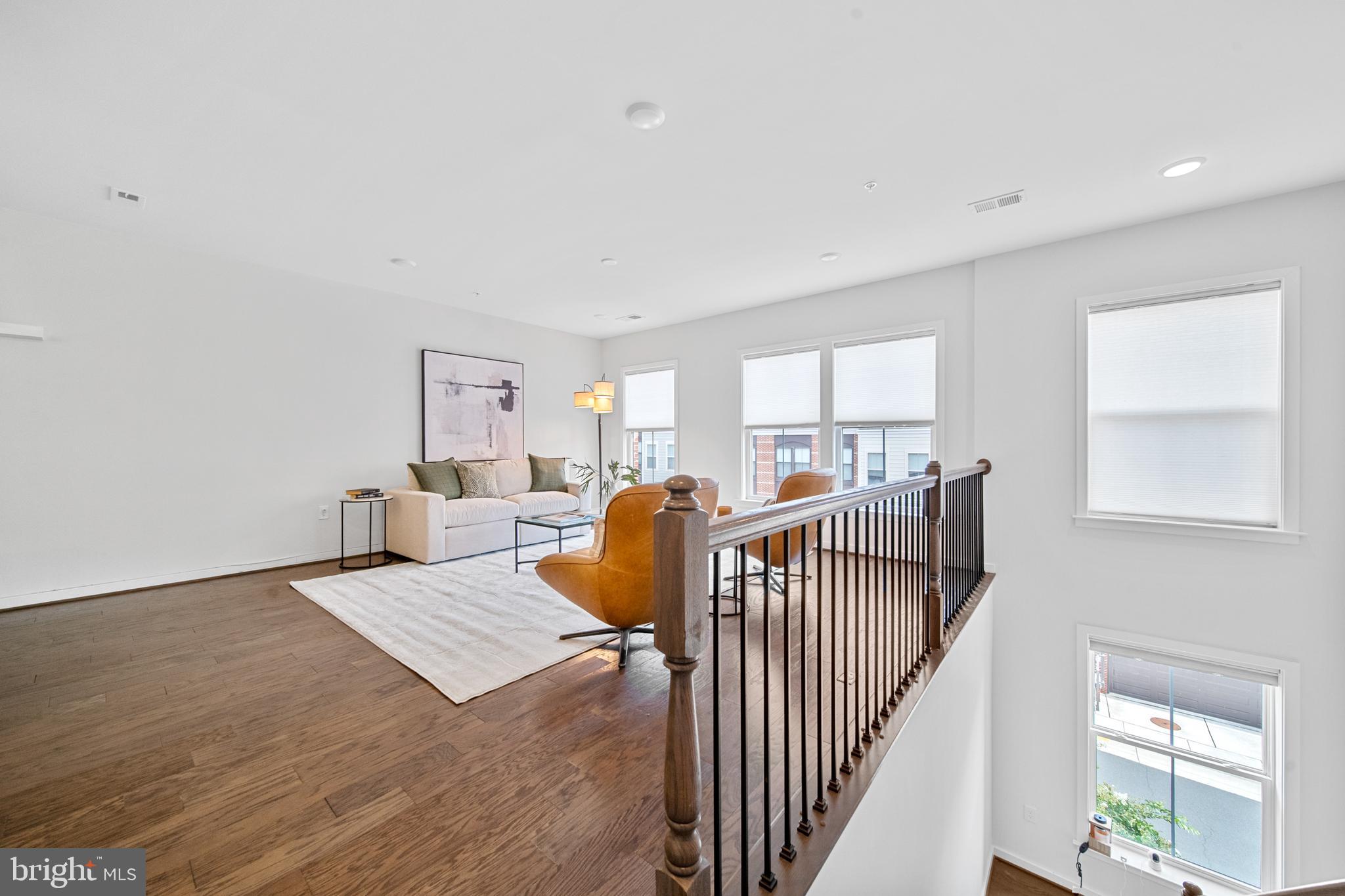 MOUNT VINEYARD - Residential