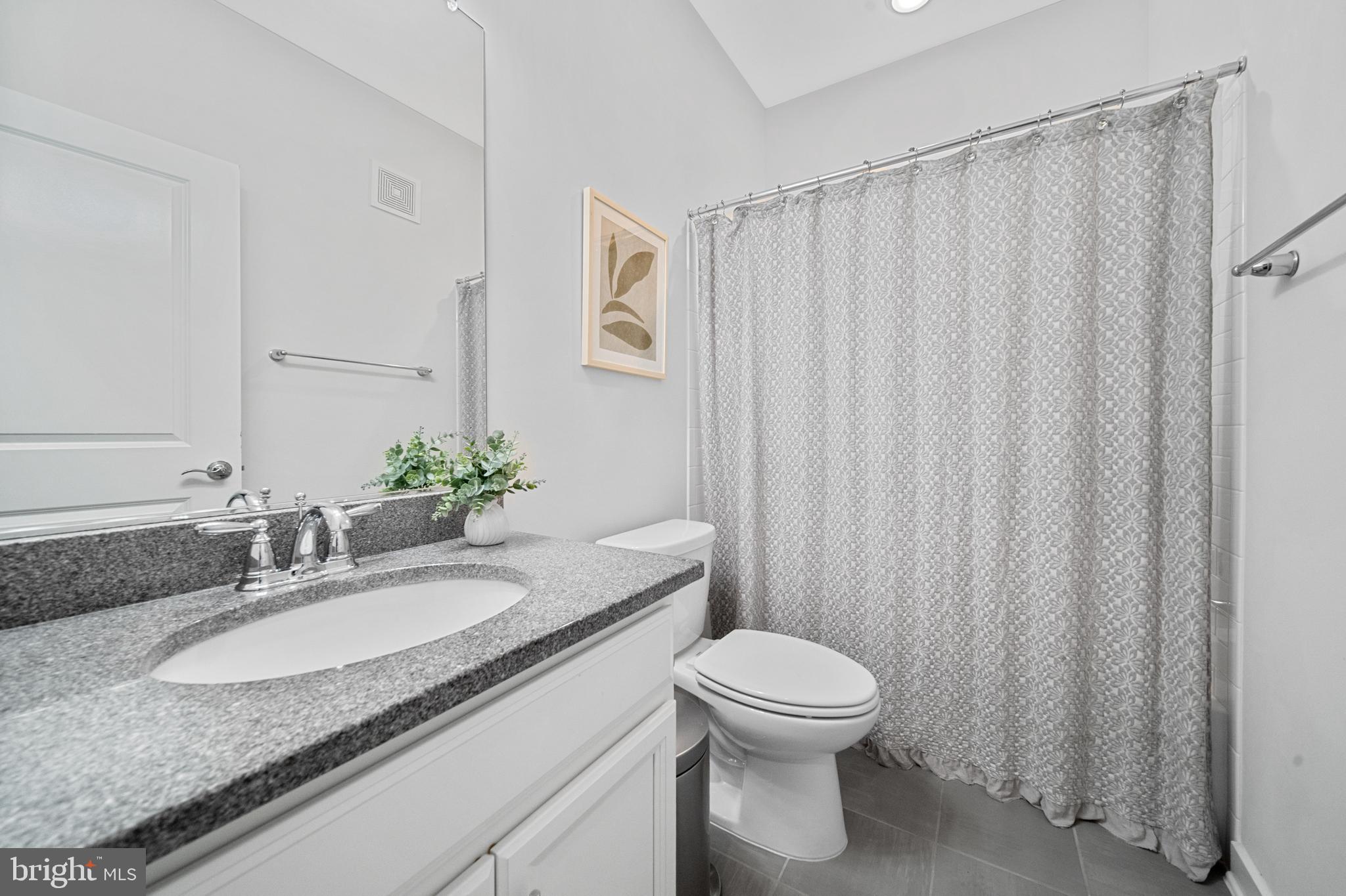 MOUNT VINEYARD - Residential