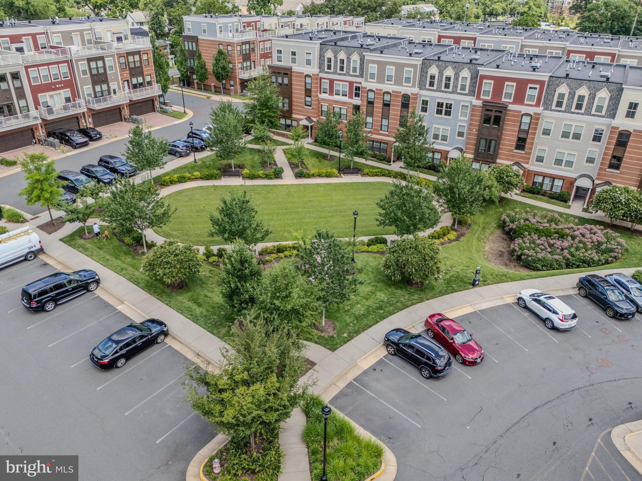 MOUNT VINEYARD - Residential