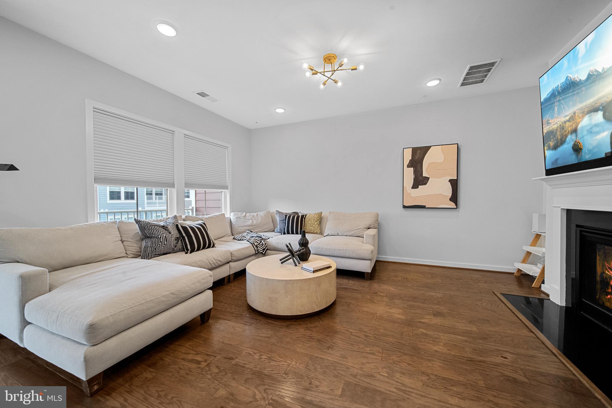 MOUNT VINEYARD - Residential