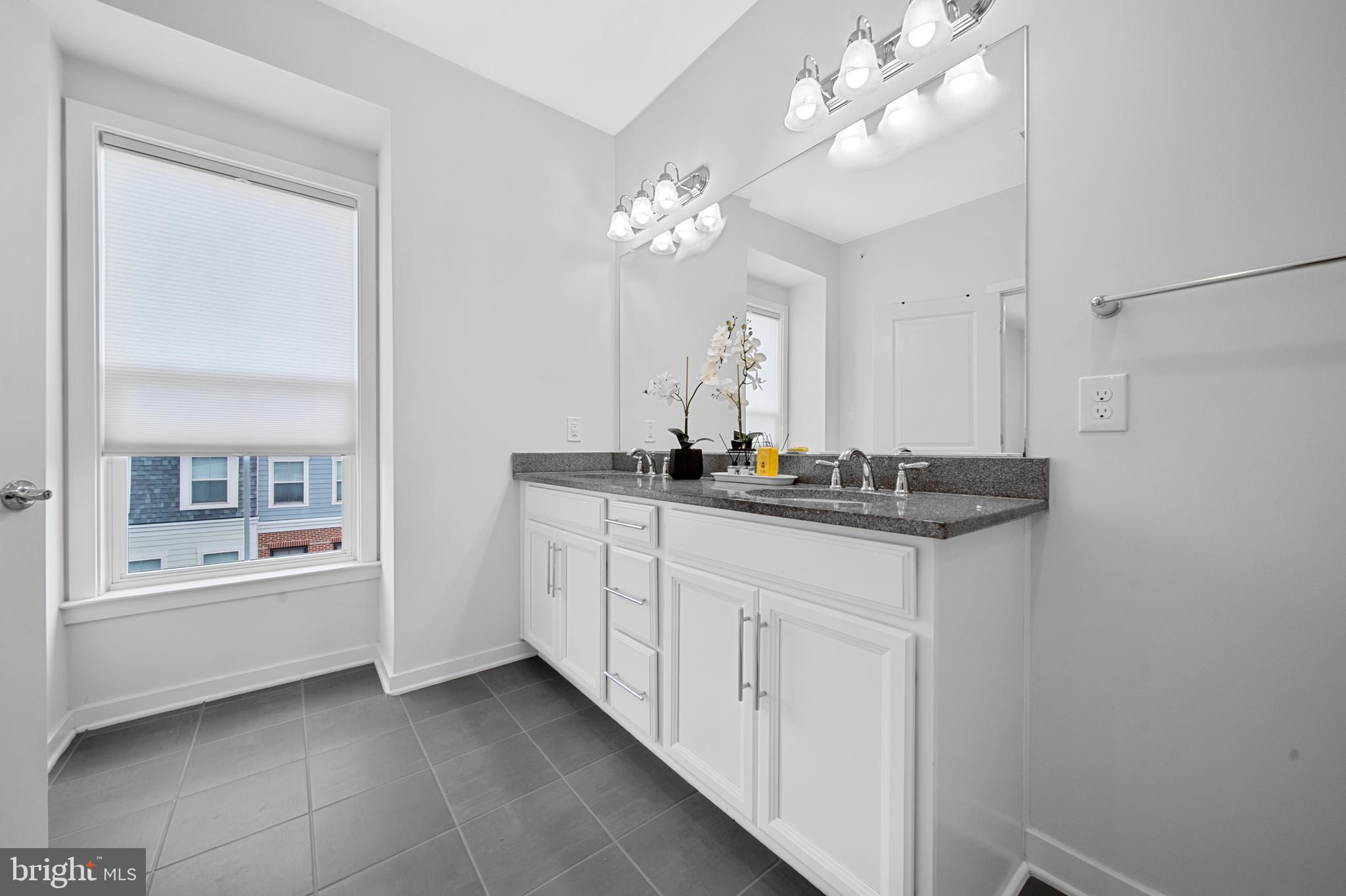 MOUNT VINEYARD - Residential