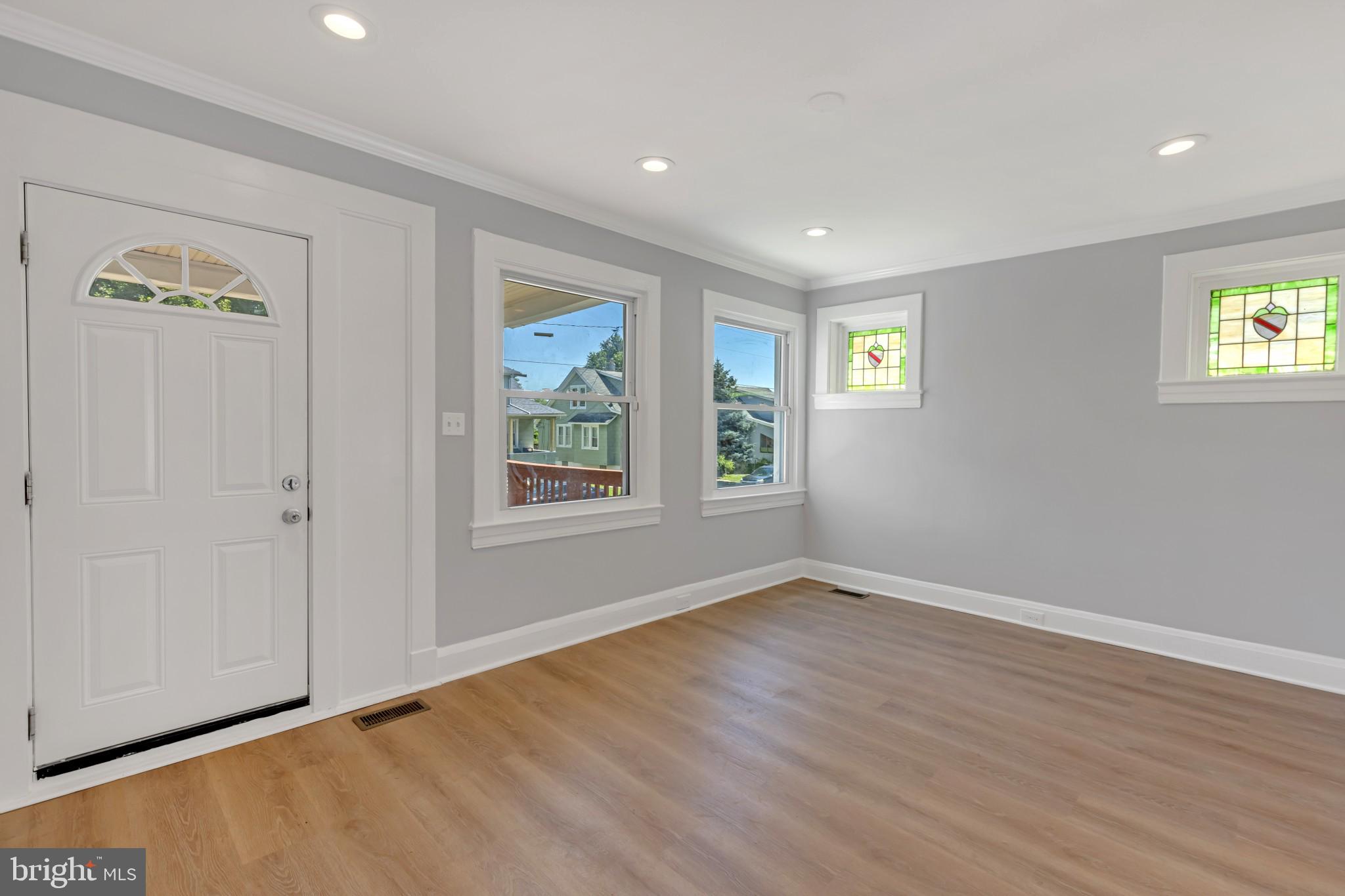 GARDENVILLE - Residential