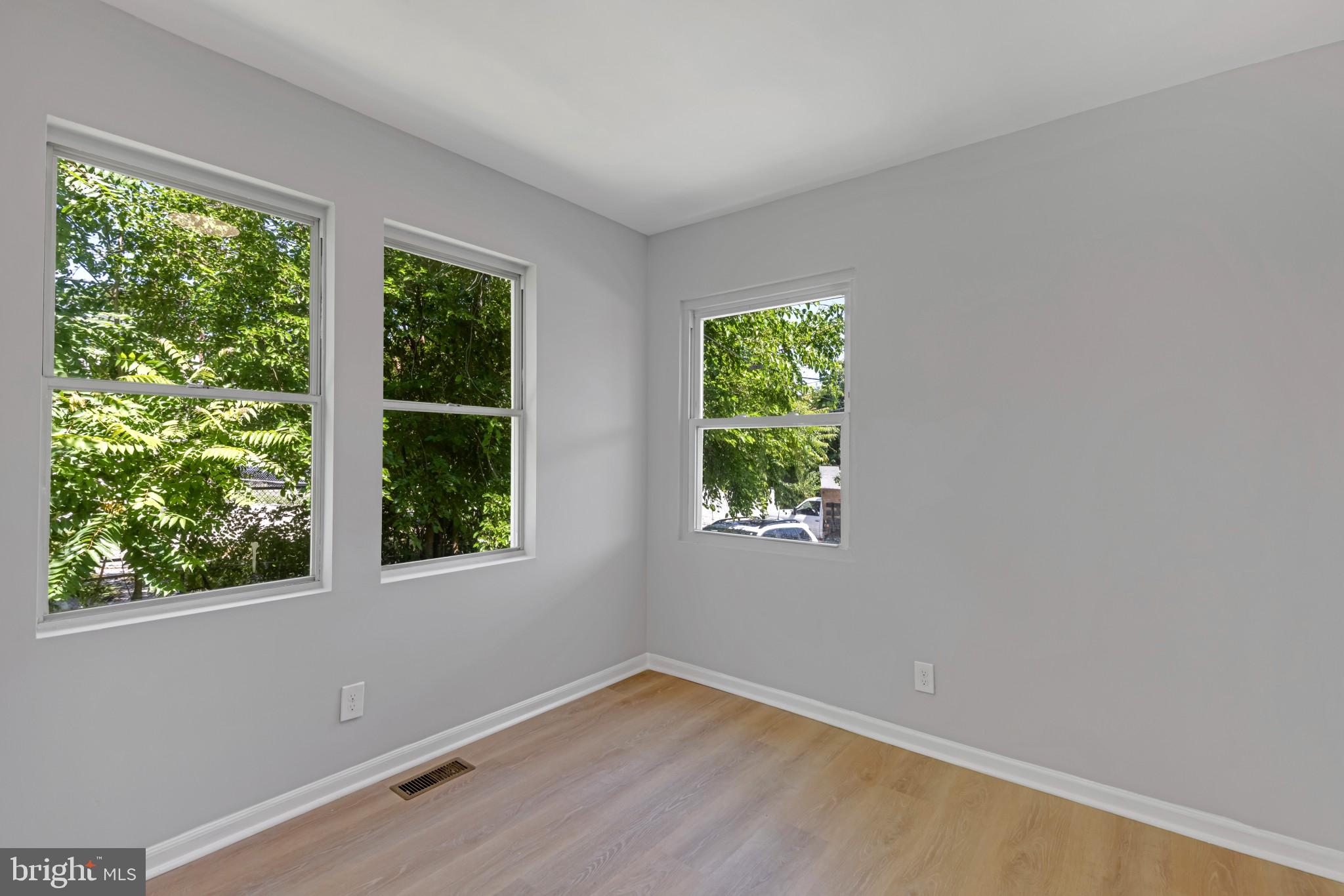 GARDENVILLE - Residential