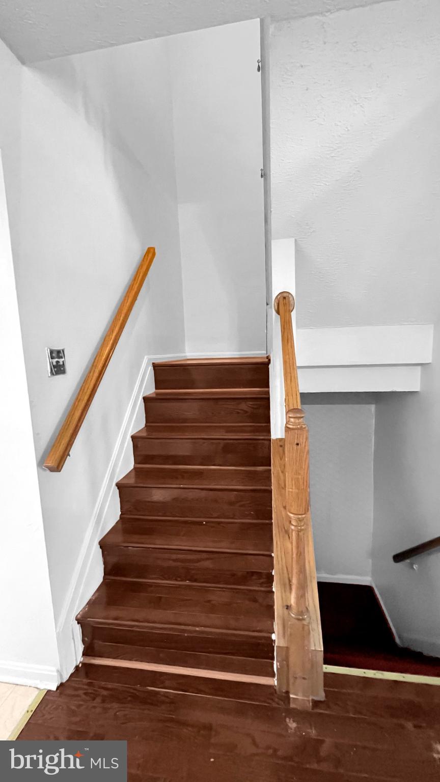 FAIRBROOK - Residential