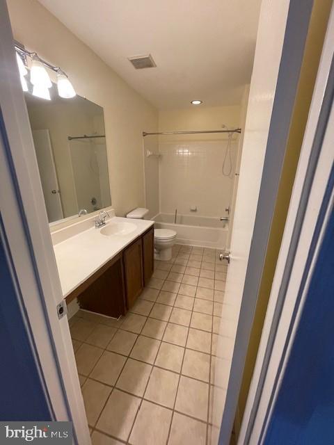 GLENSHIRE TOWNE - Residential Lease