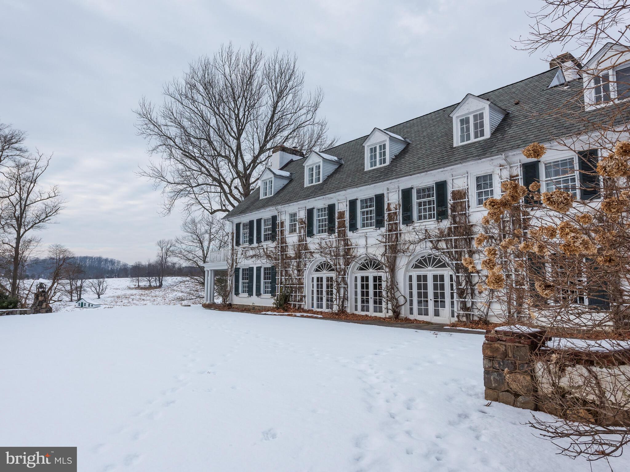 RADNOR HUNT - Residential