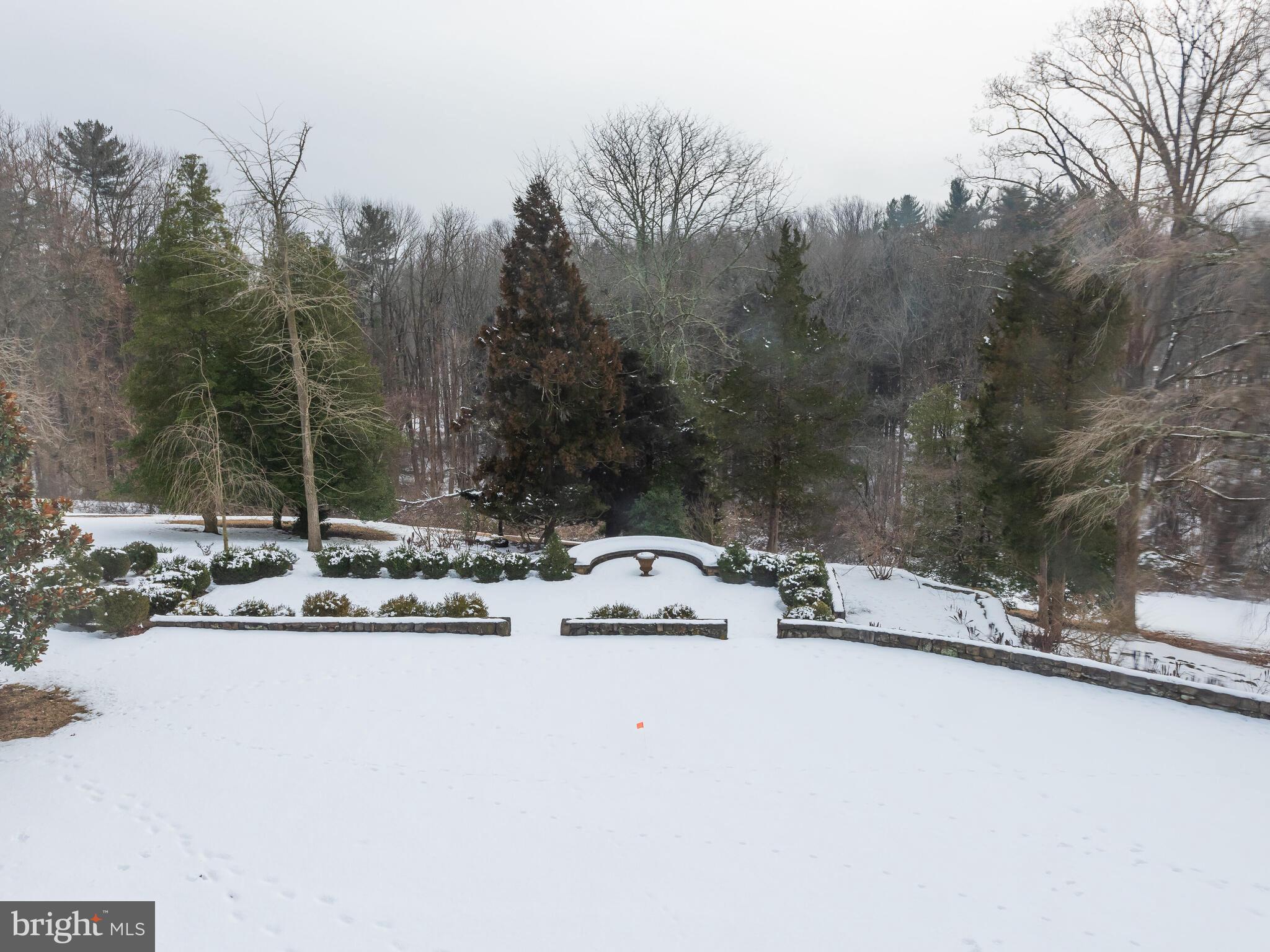 RADNOR HUNT - Residential