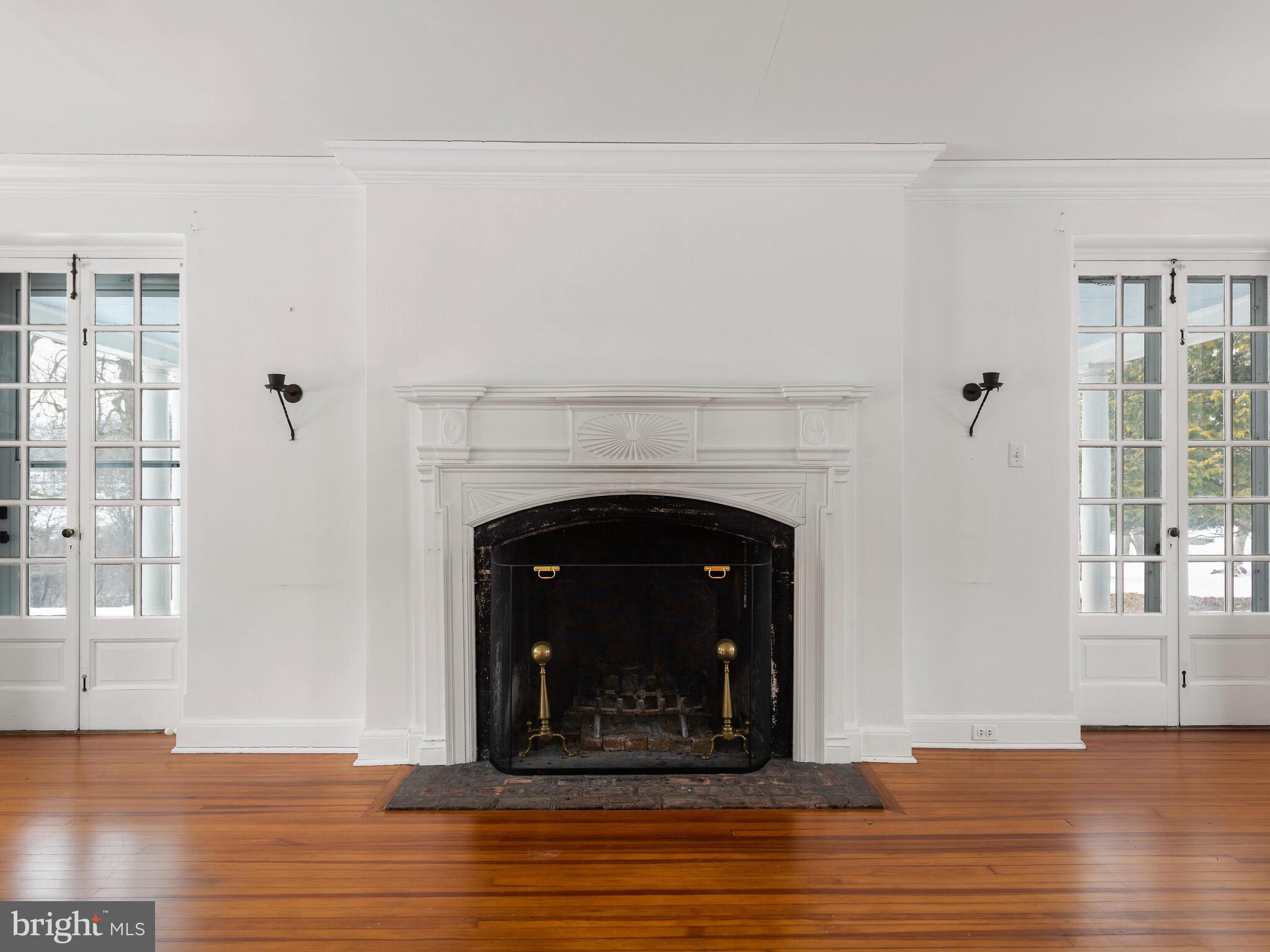 RADNOR HUNT - Residential