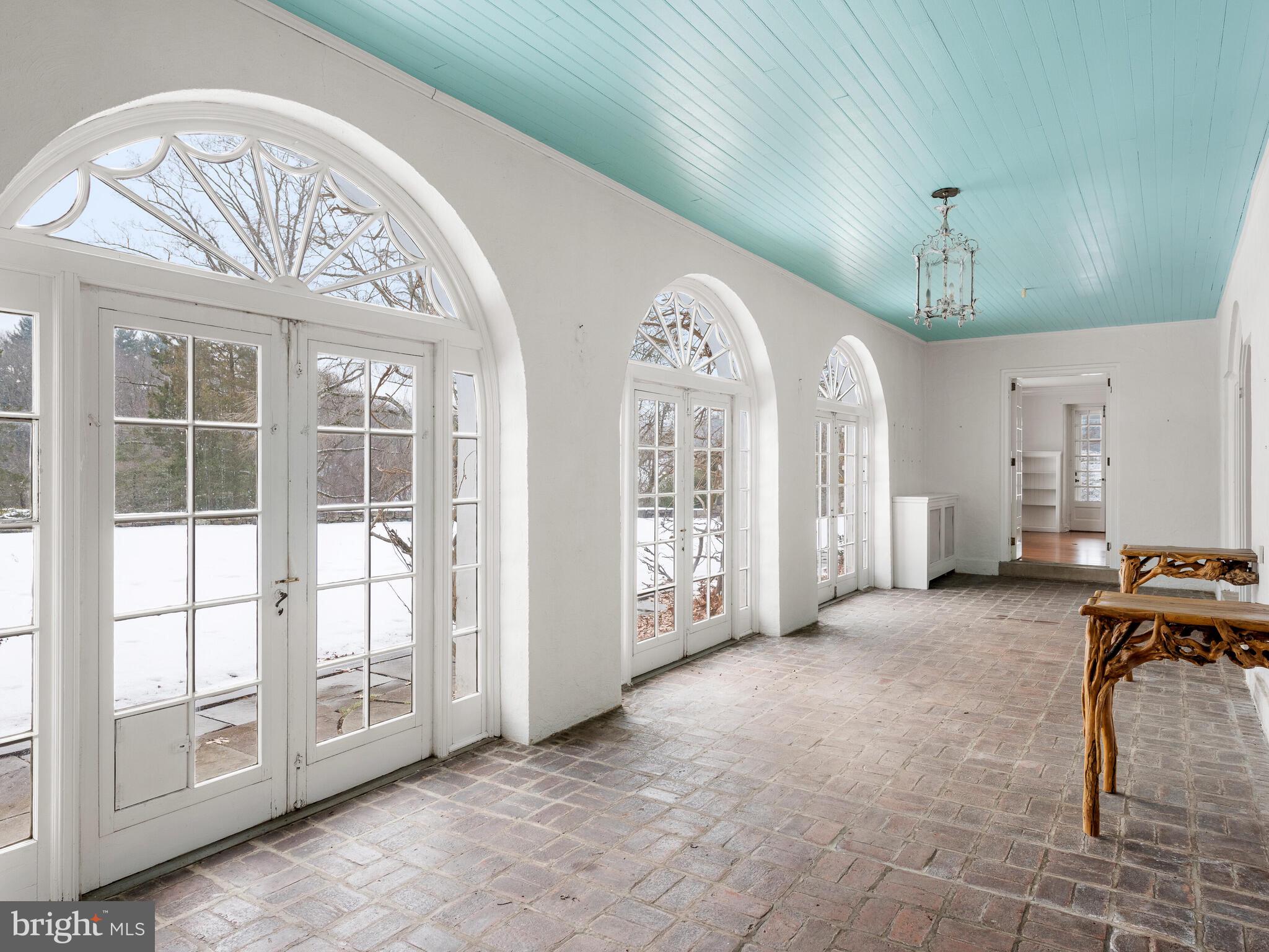 RADNOR HUNT - Residential