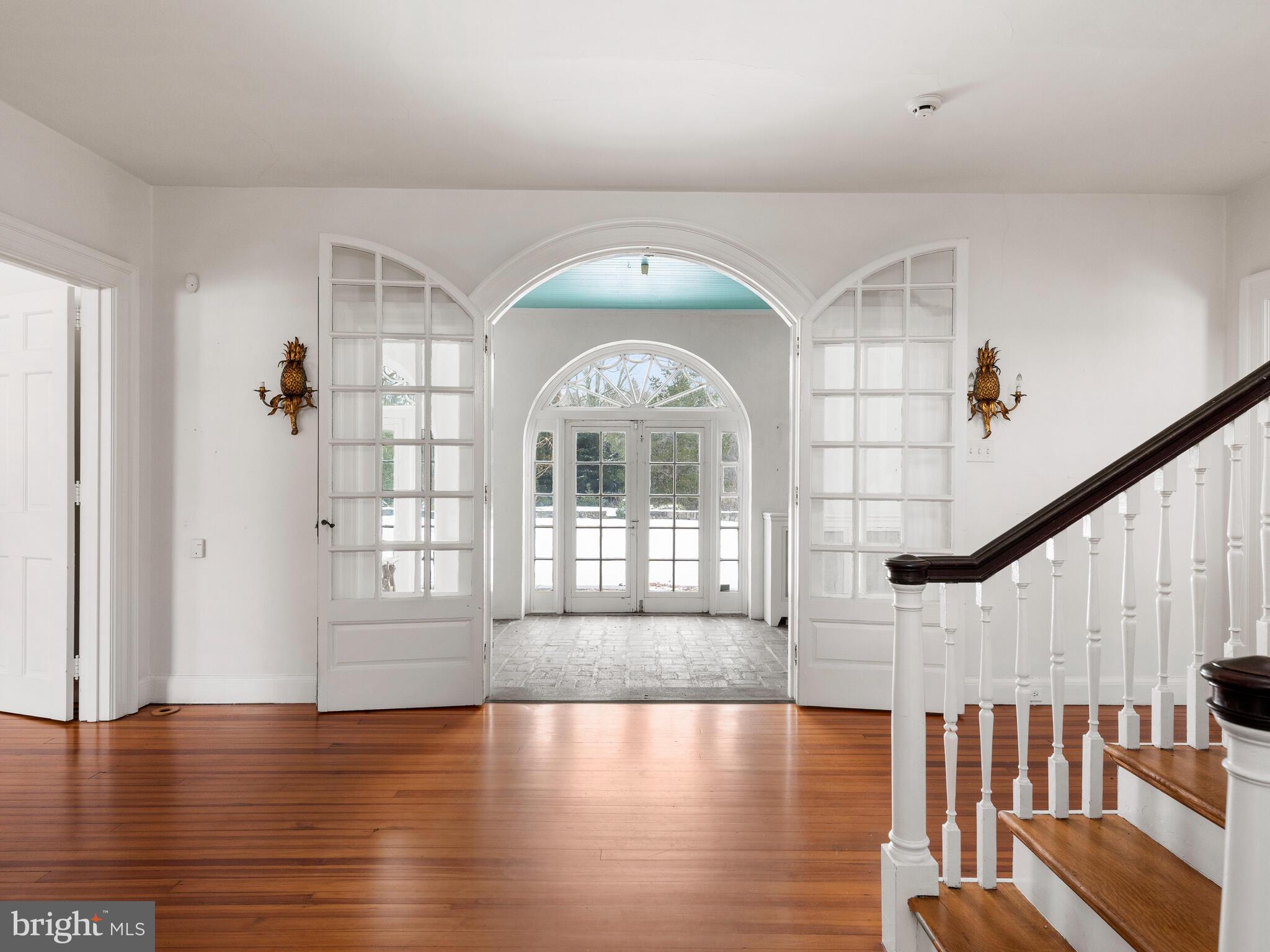 RADNOR HUNT - Residential