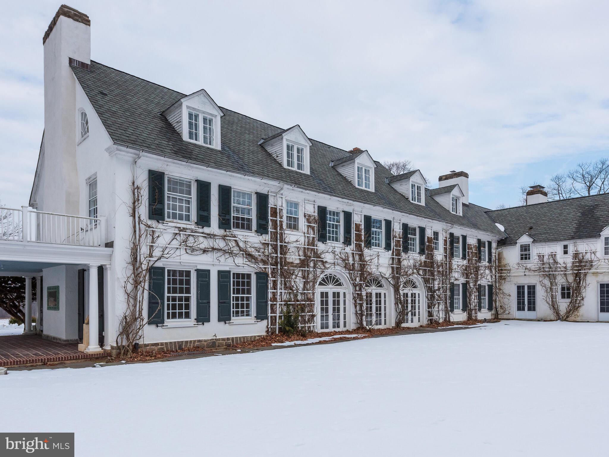 RADNOR HUNT - Residential