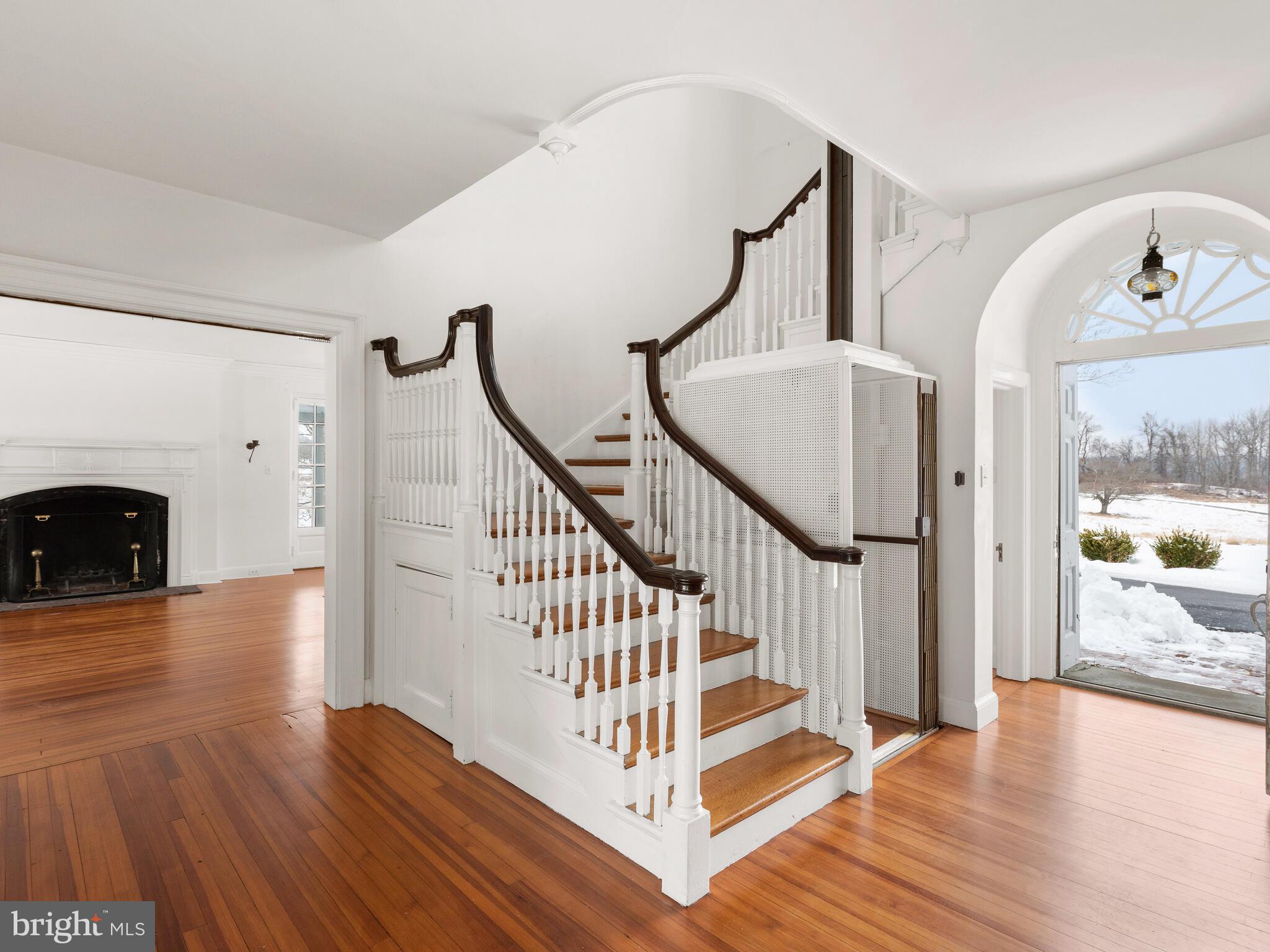 RADNOR HUNT - Residential