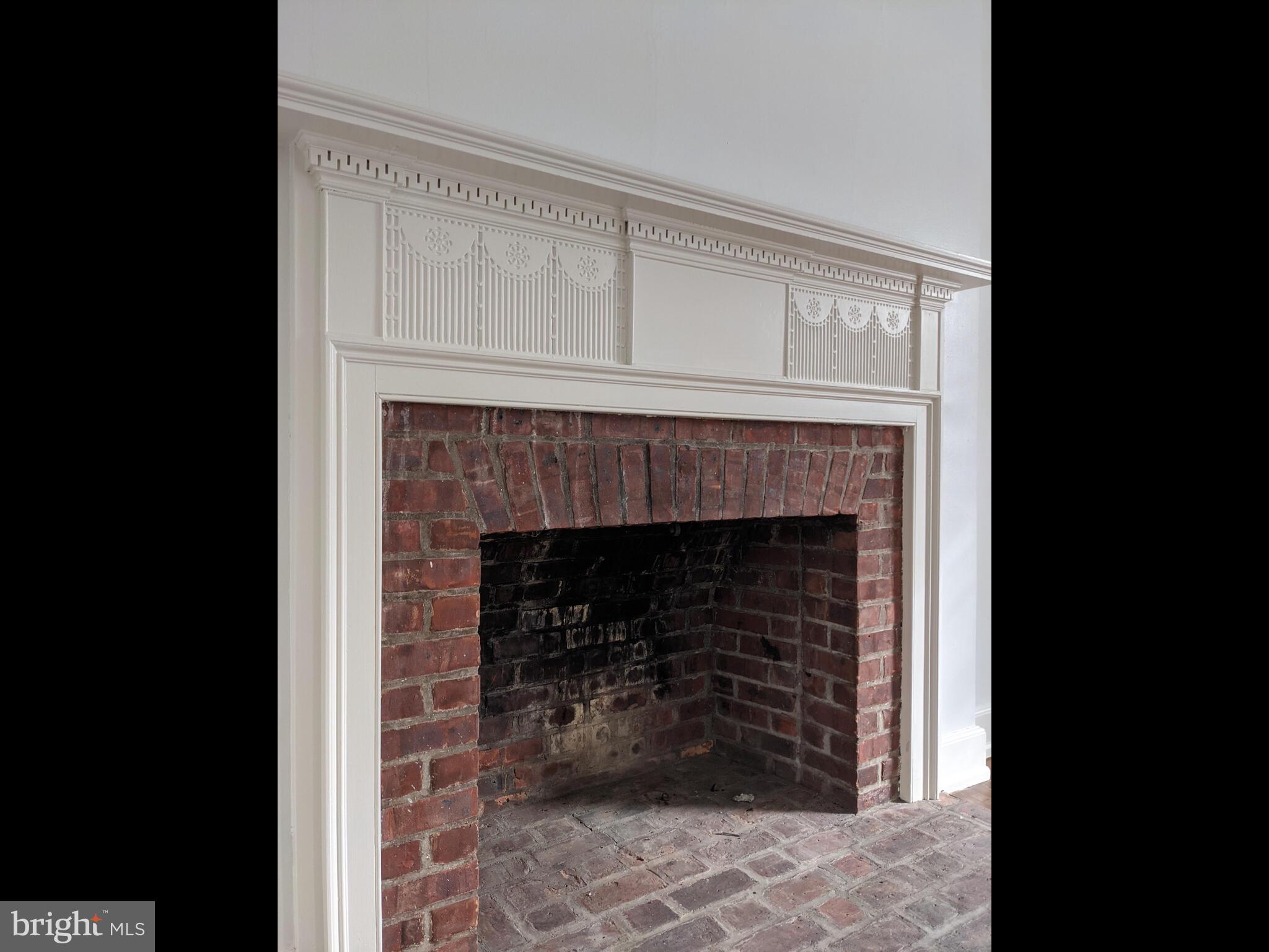 RADNOR HUNT - Residential