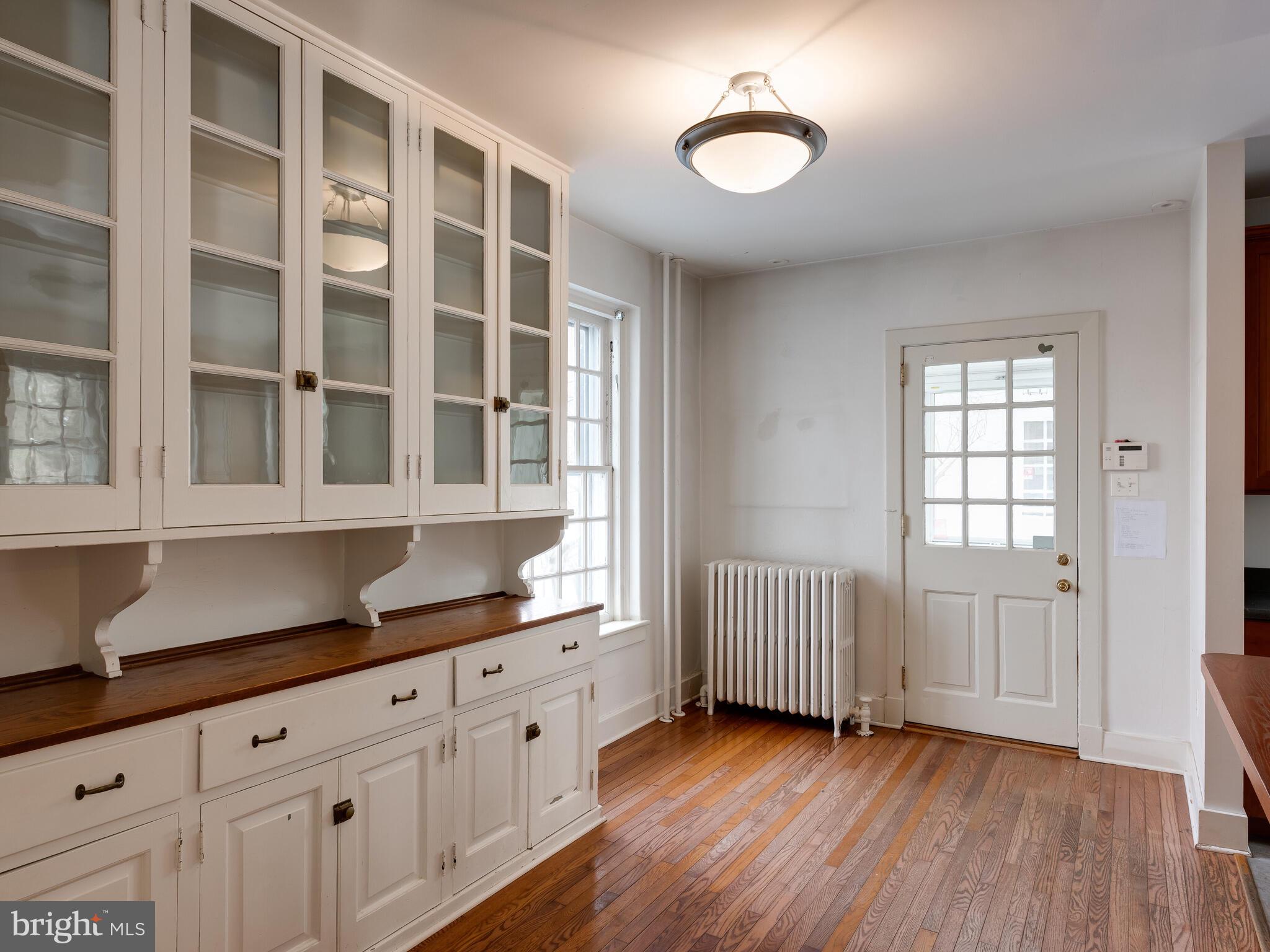 RADNOR HUNT - Residential