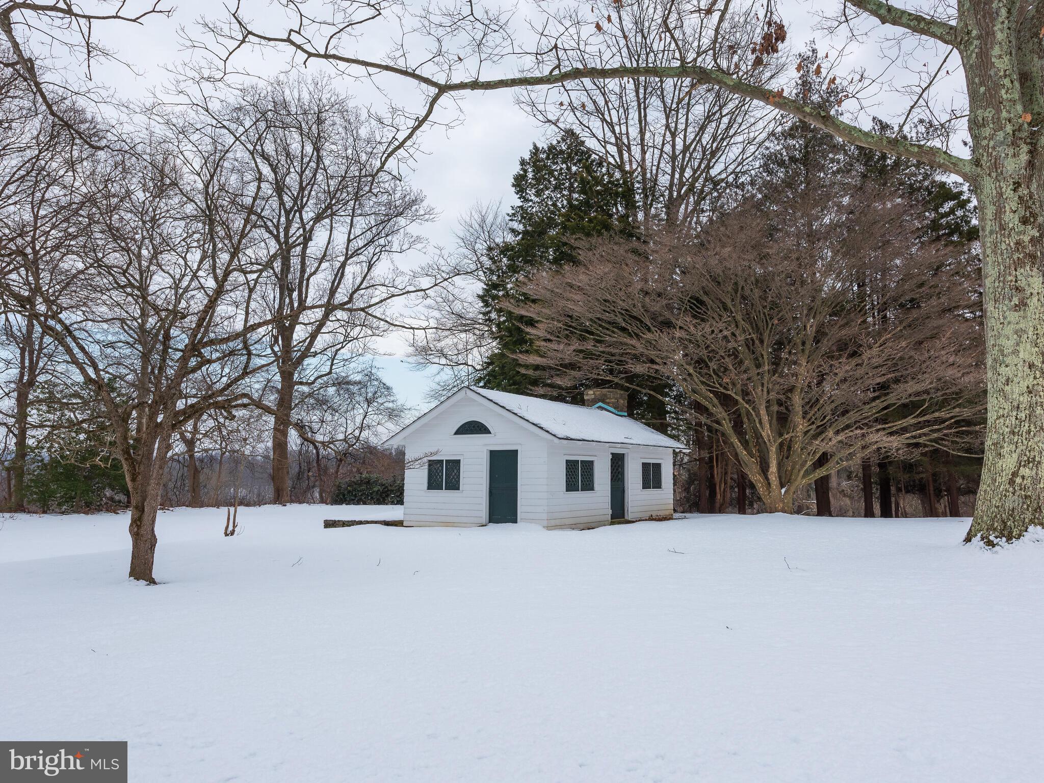 RADNOR HUNT - Residential