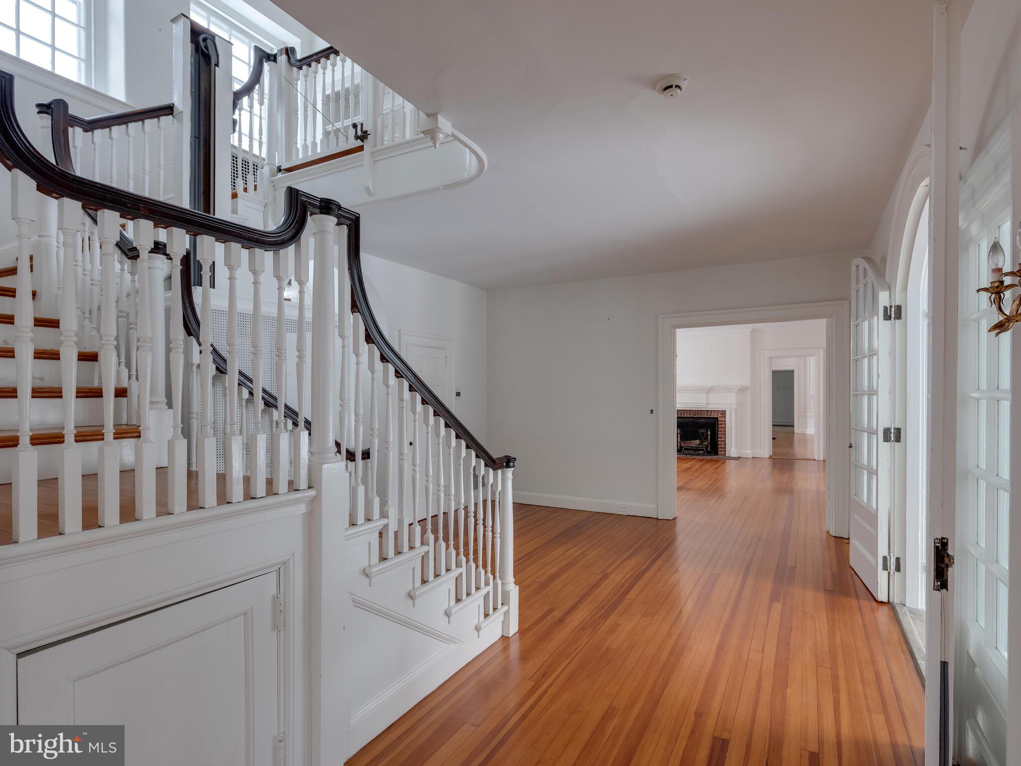 RADNOR HUNT - Residential