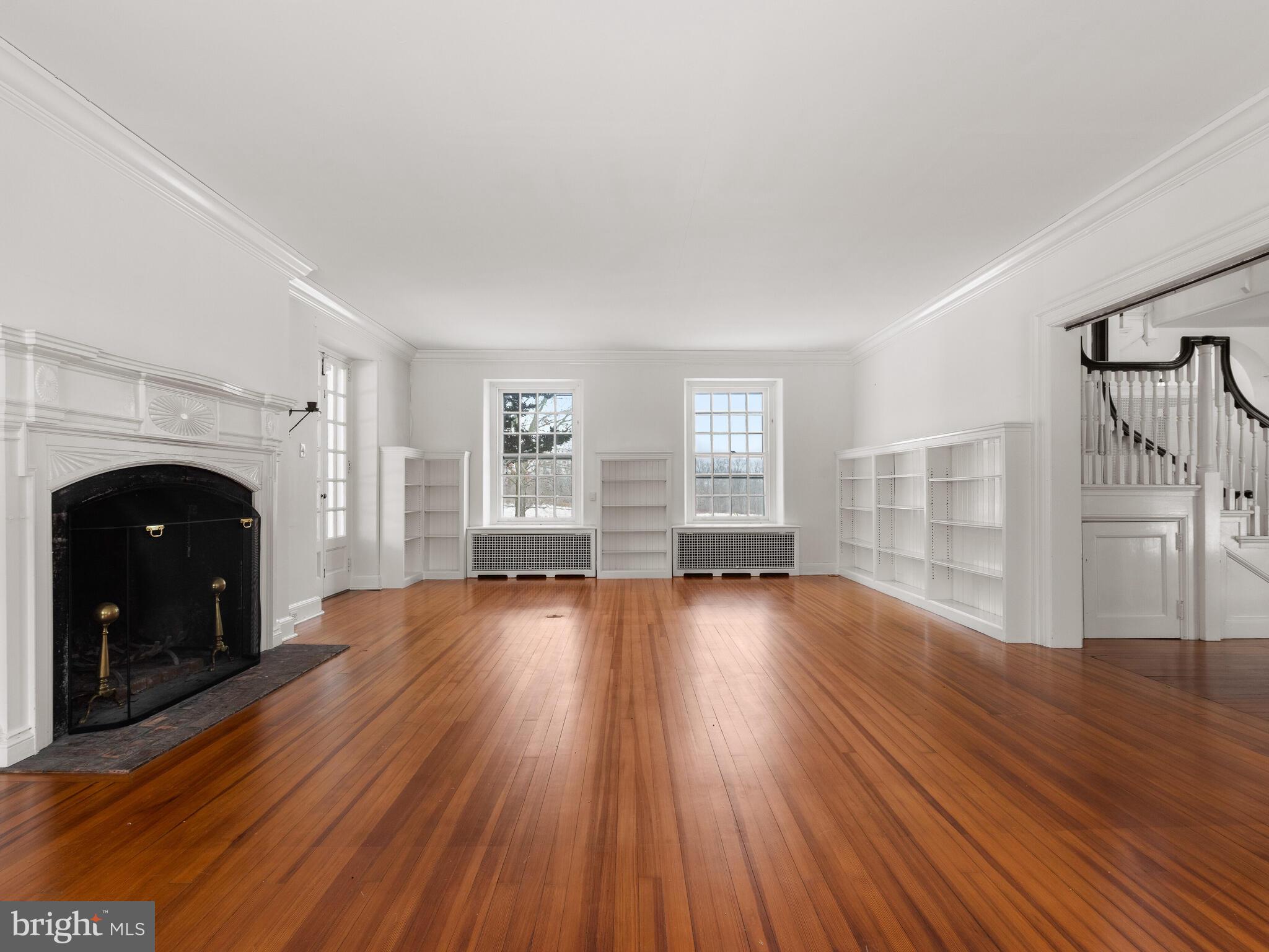 RADNOR HUNT - Residential