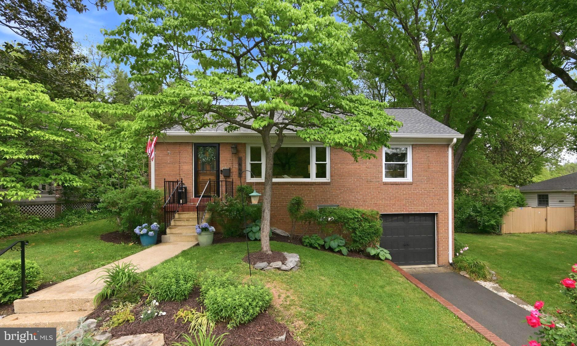 1665 FRANCIS HAMMOND PARKWAY