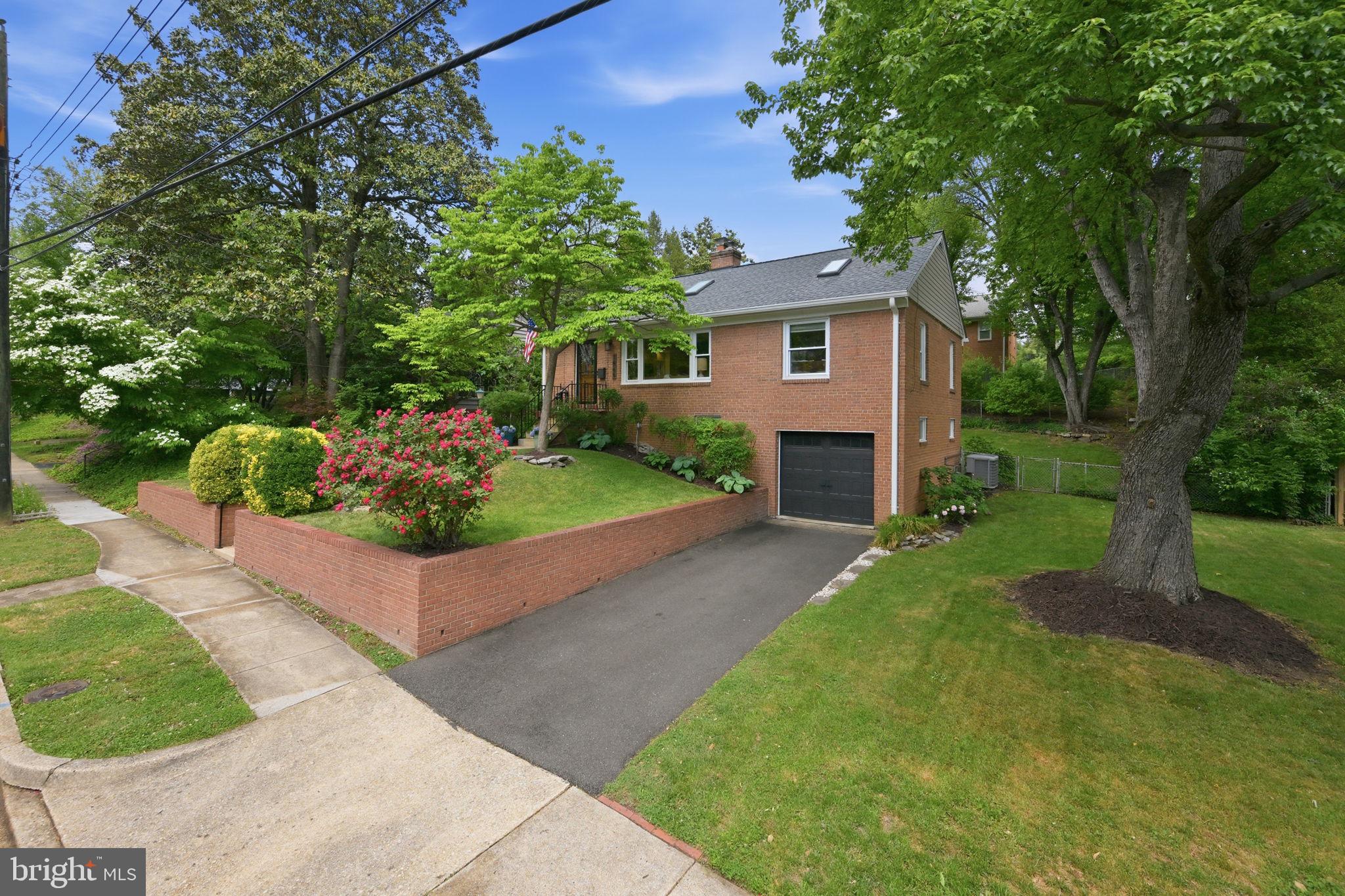 1665 FRANCIS HAMMOND PARKWAY