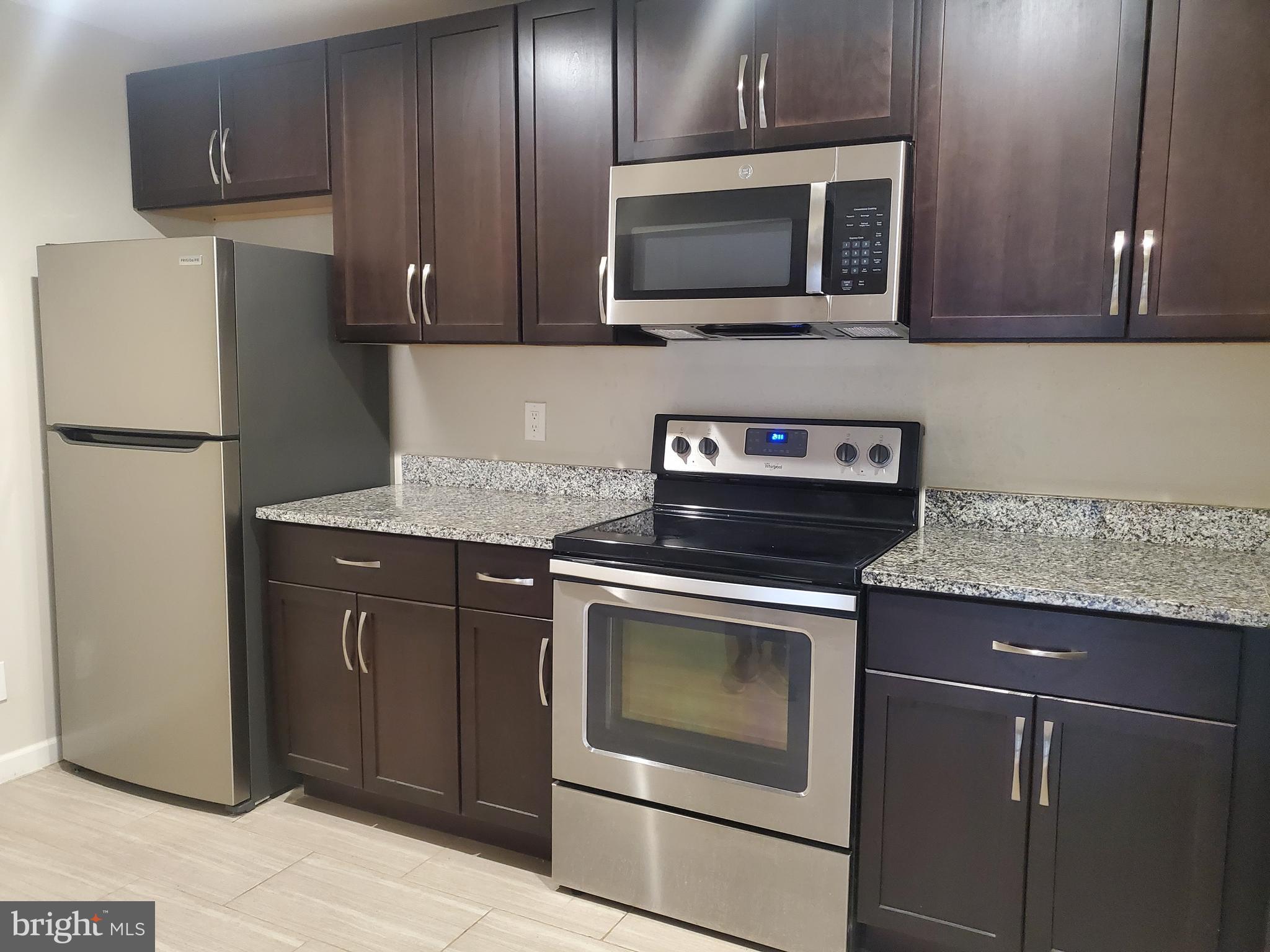 PEMBROOKE - Residential Lease