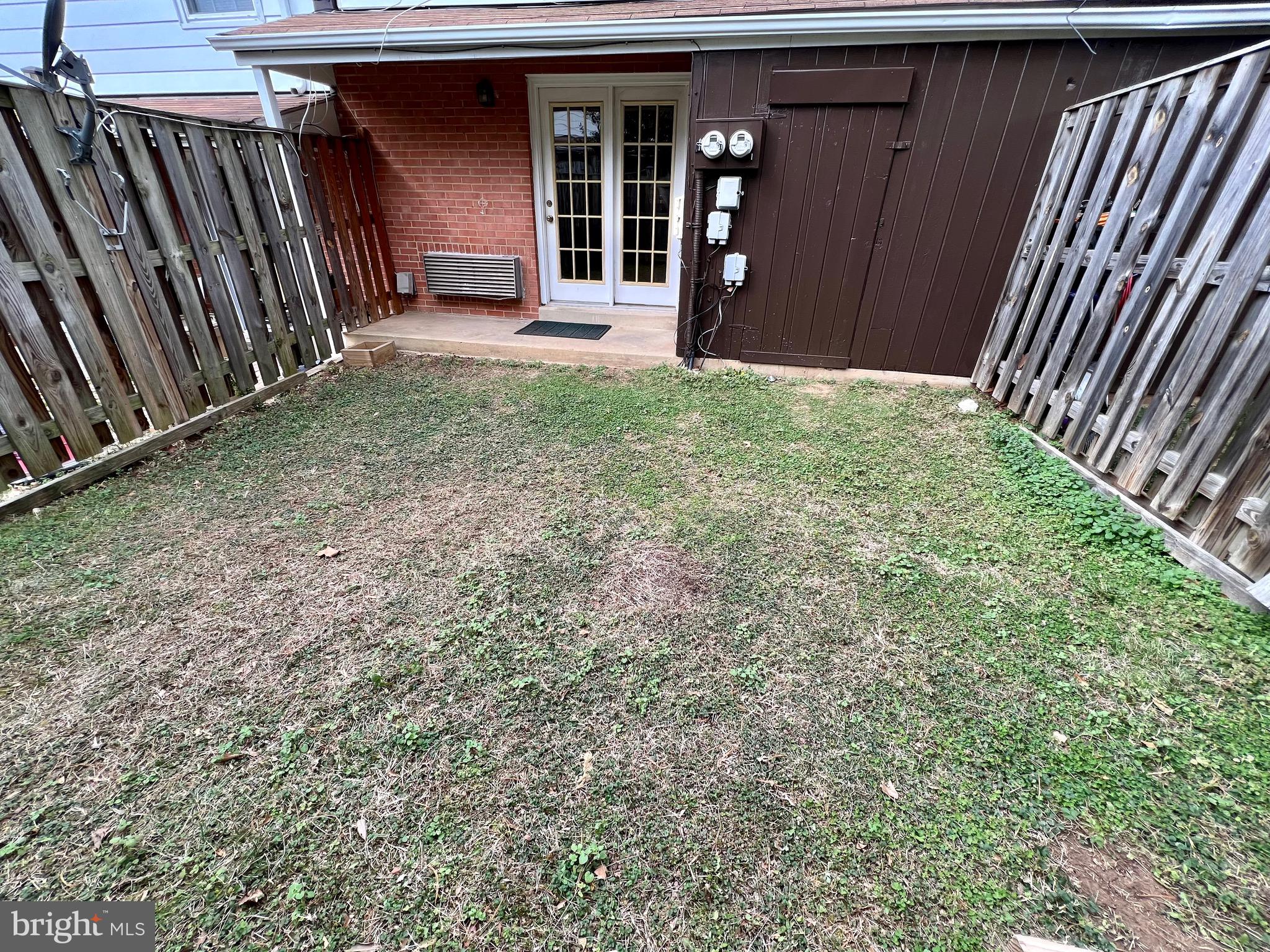 PEMBROOKE - Residential Lease