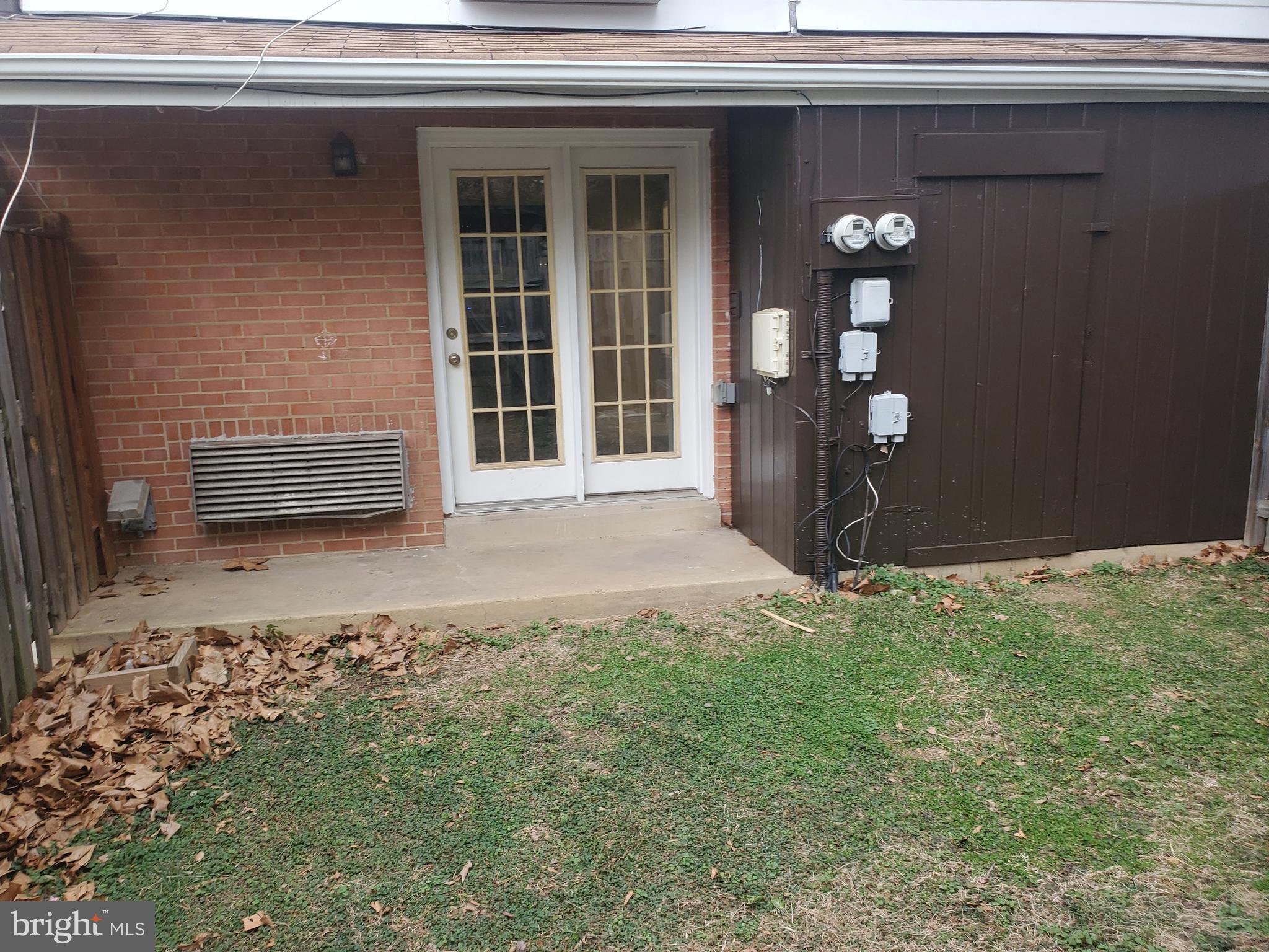 PEMBROOKE - Residential Lease