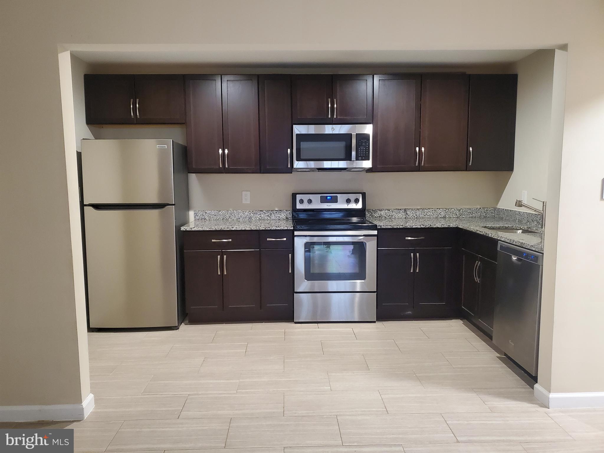 PEMBROOKE - Residential Lease