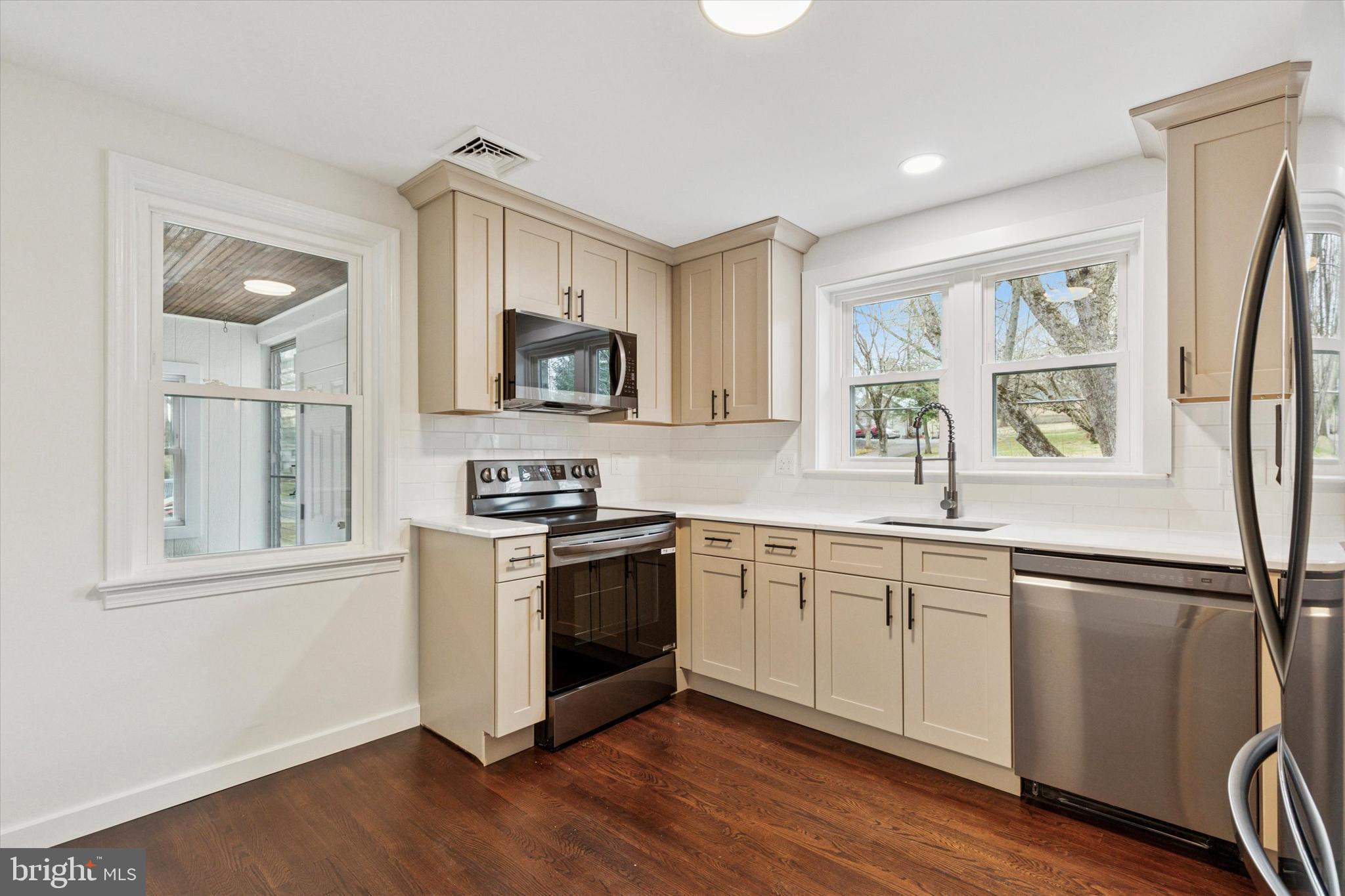 1631 OLD SCHUYLKILL RD
