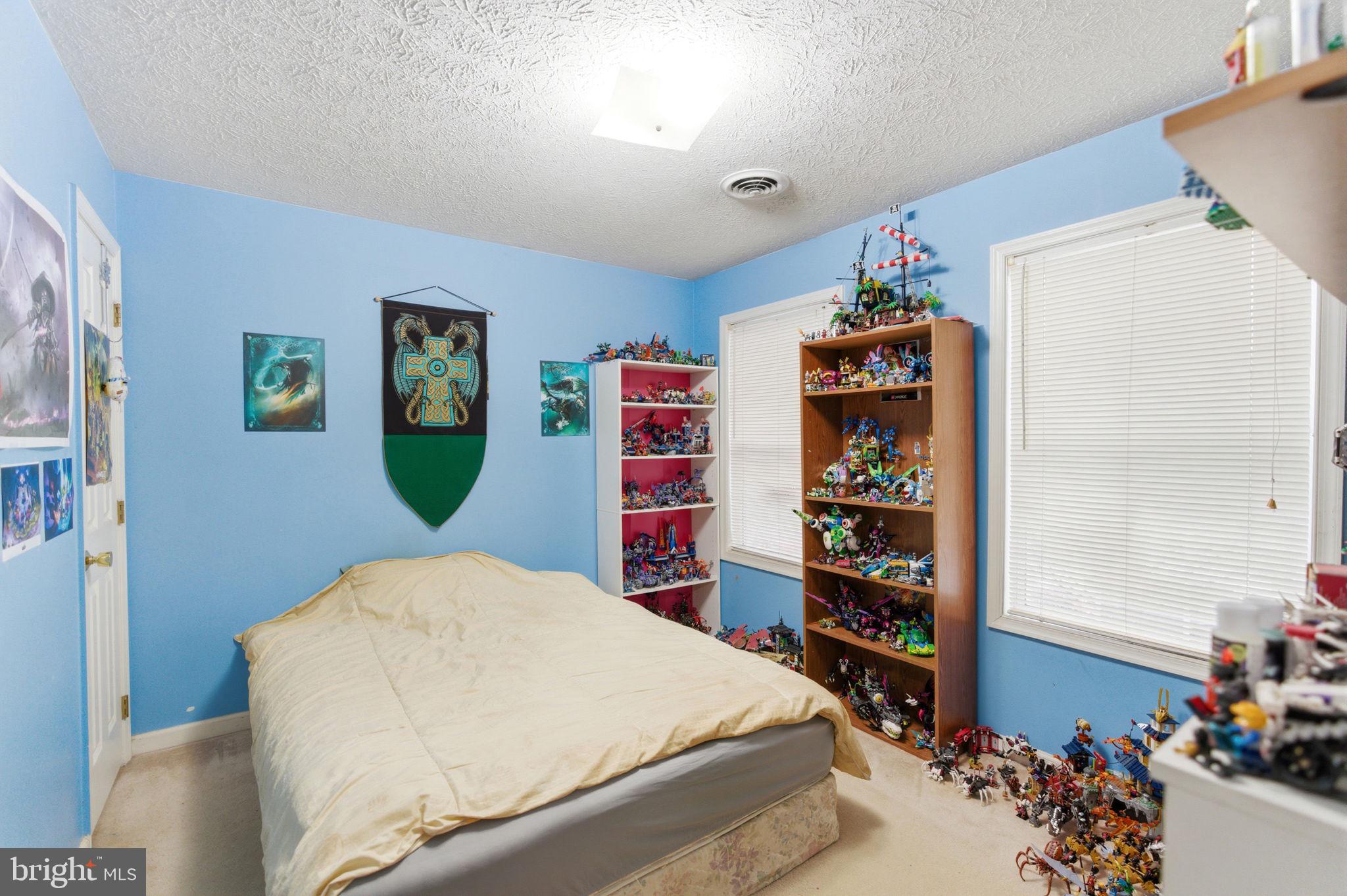 RIDGEFIELD - Residential