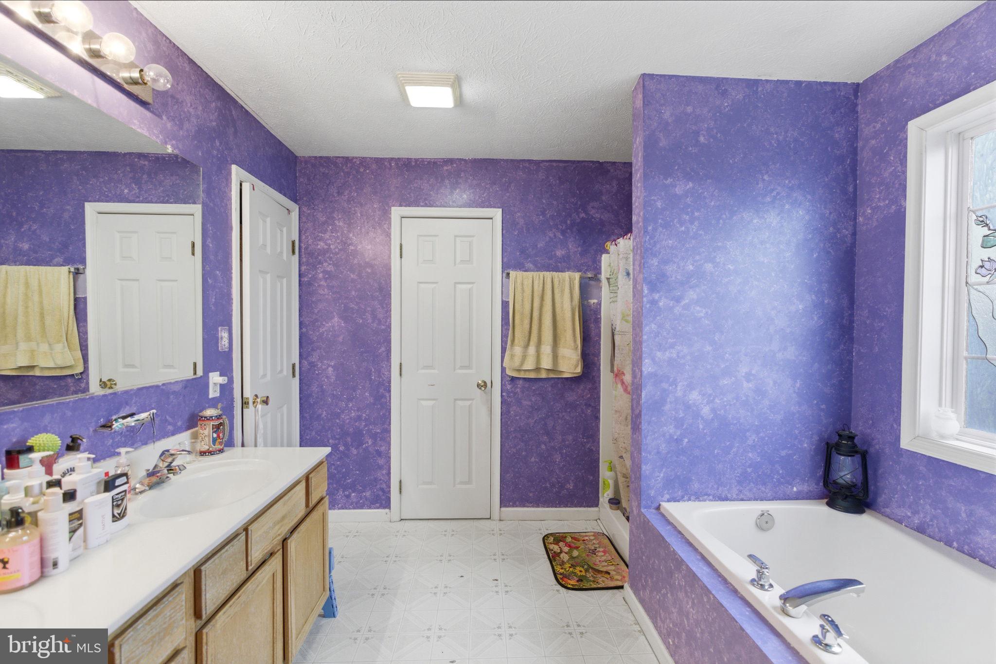 RIDGEFIELD - Residential