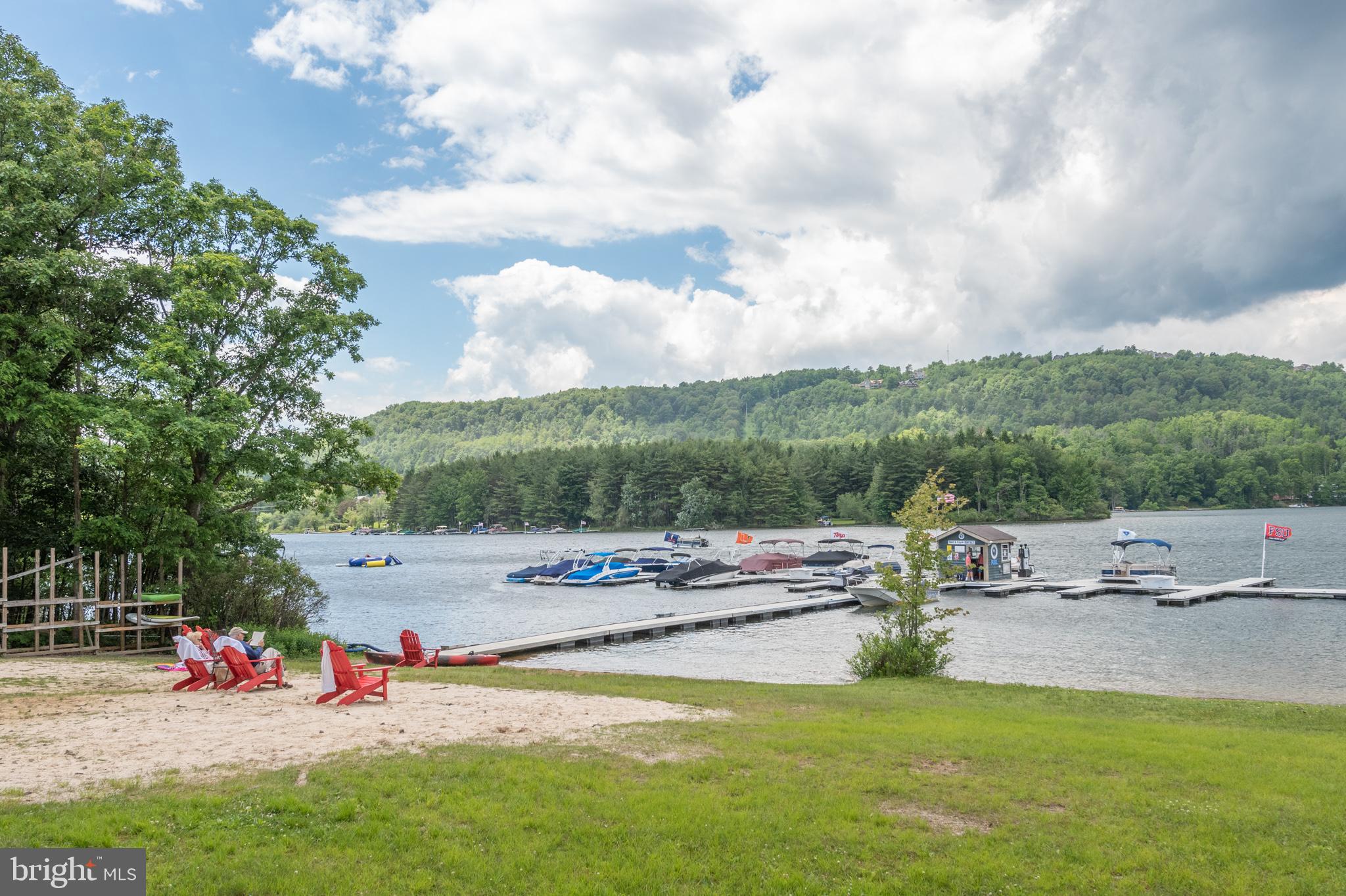 SILVER TREE SUITES - Residential