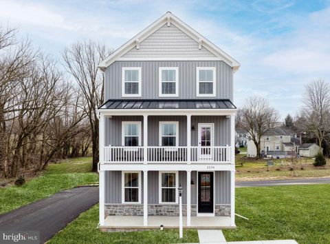 2200 COACH LIGHT LANE CHARLESTON LANCASTER PA 17601