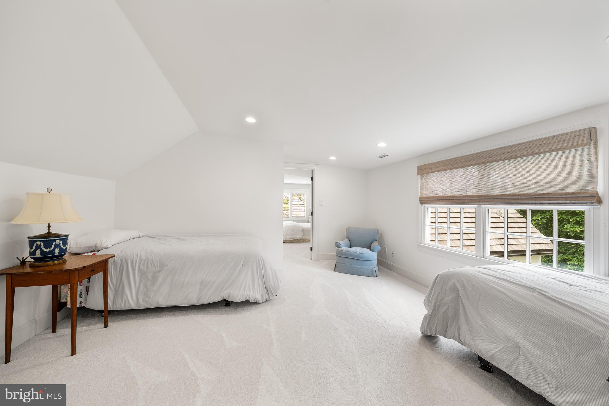 RADNOR HUNT - Residential