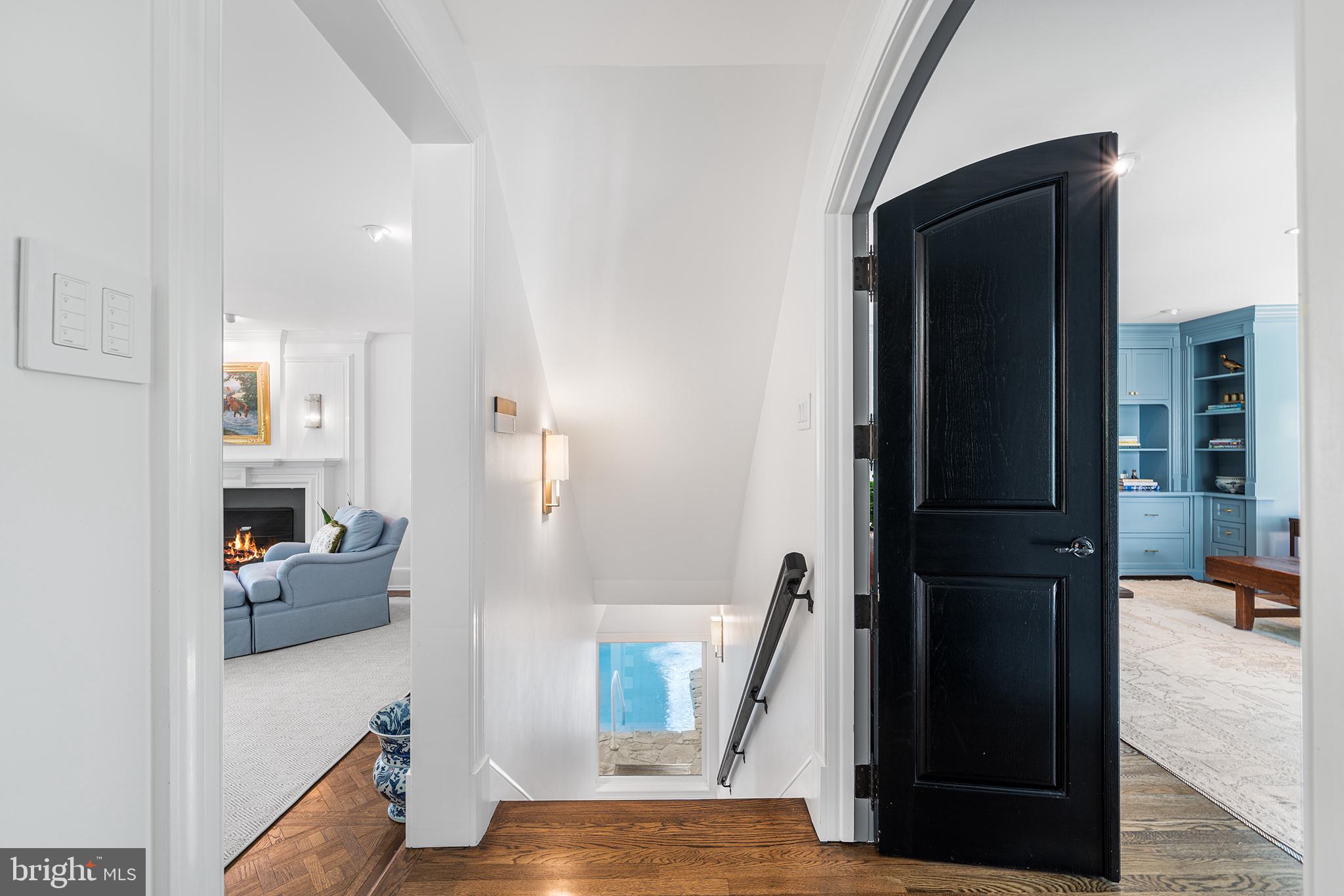 RADNOR HUNT - Residential