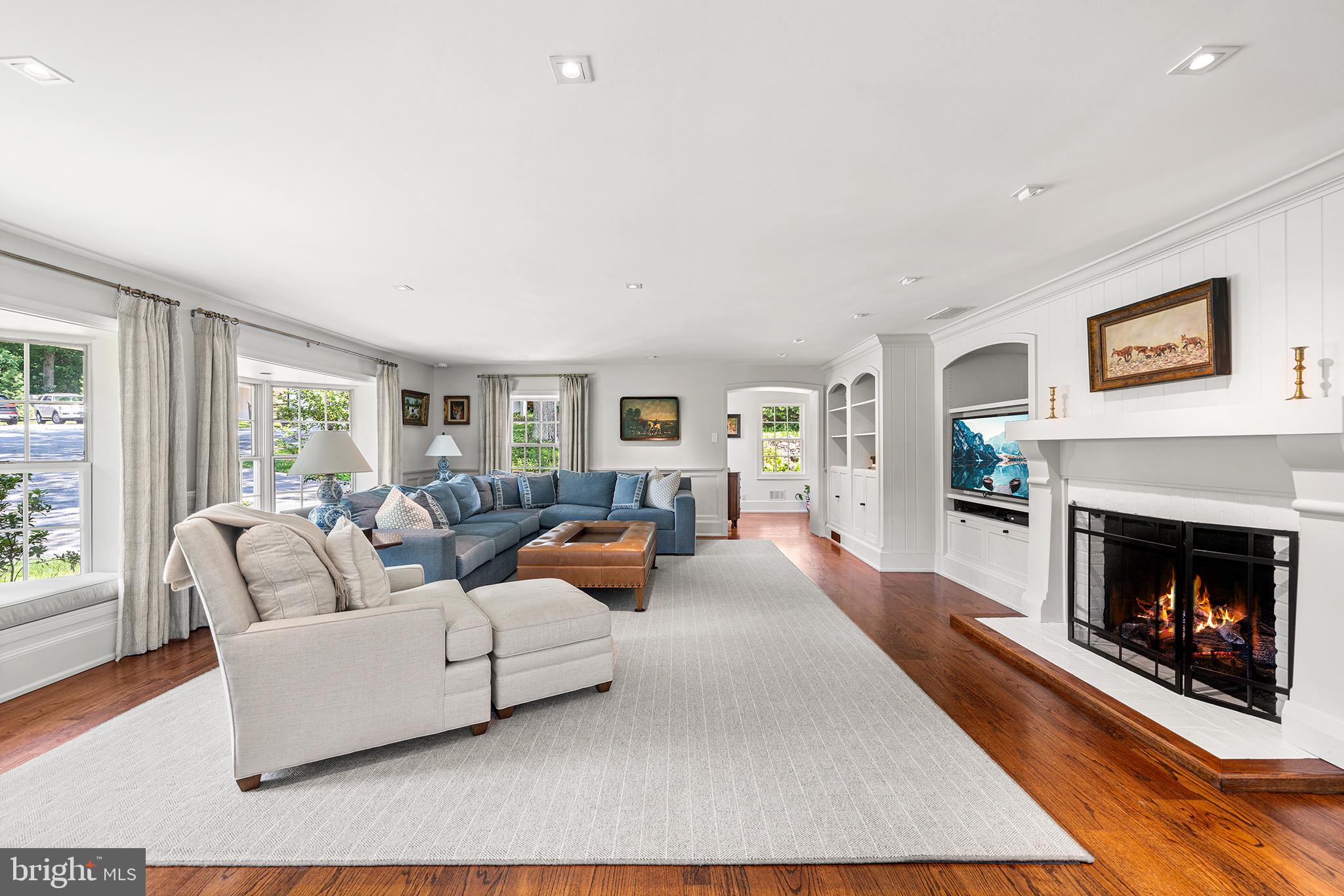 RADNOR HUNT - Residential