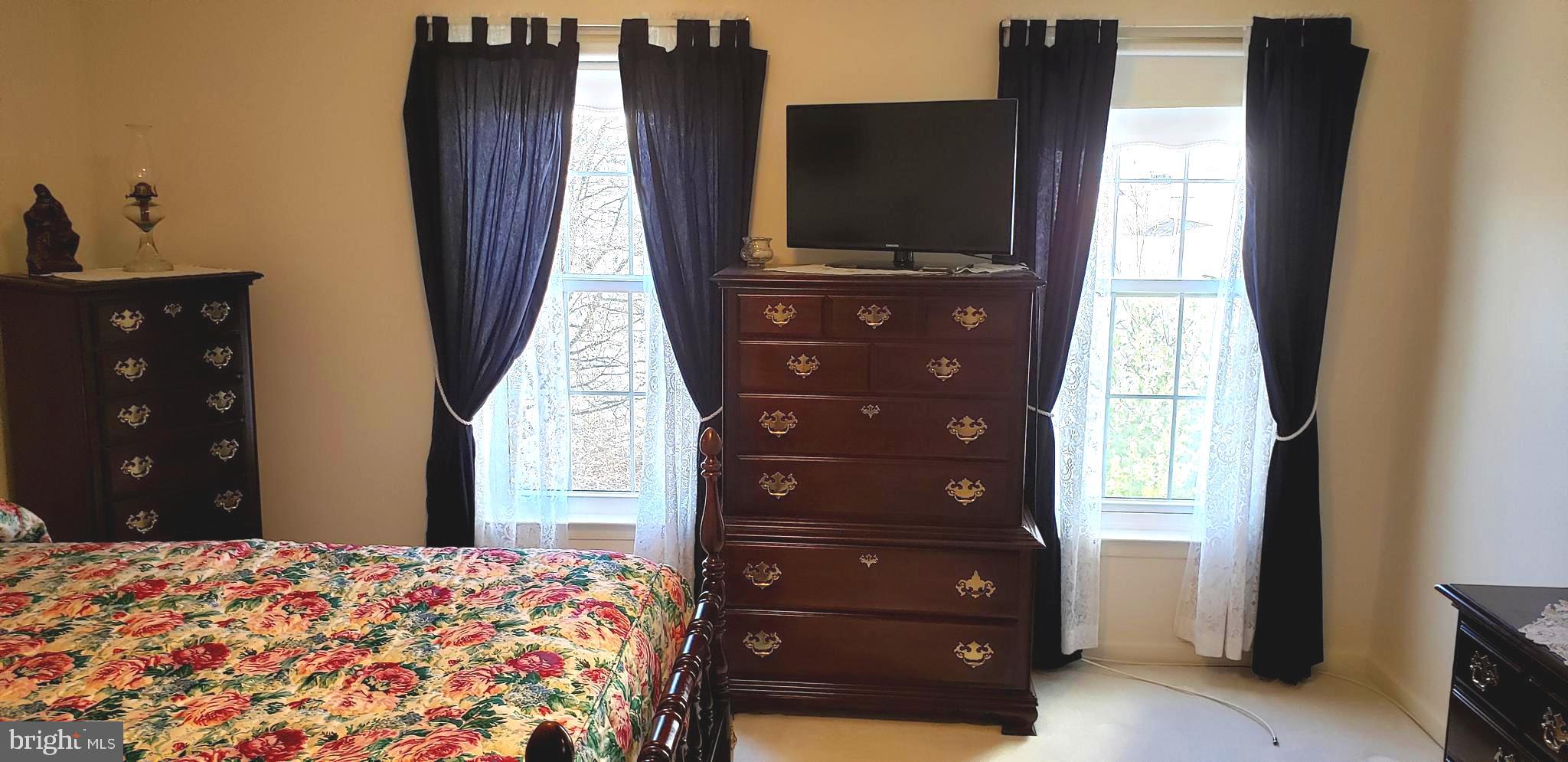 BRIGHT OAKS - Residential