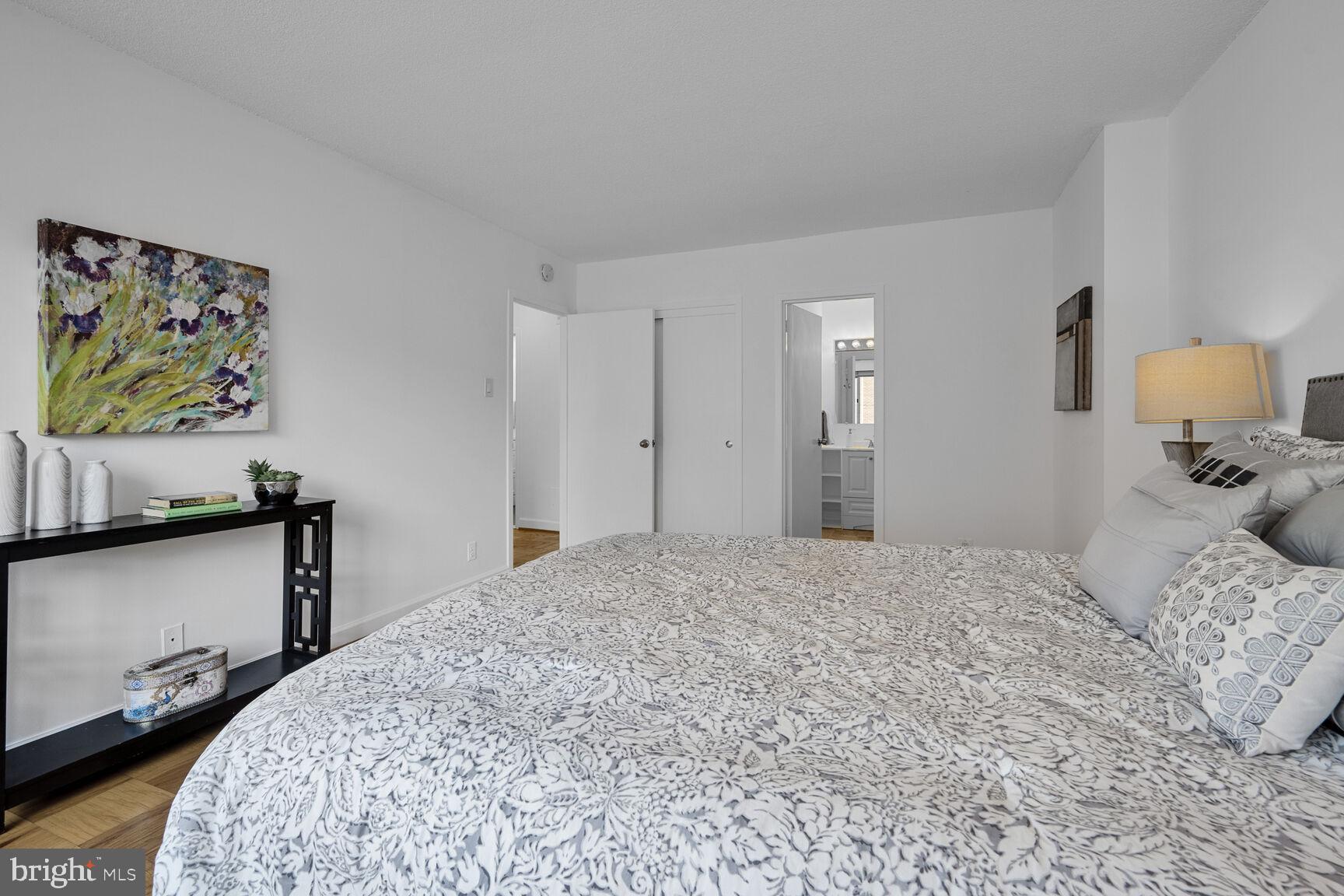 FRIENDSHIP HEIGHTS - Residential