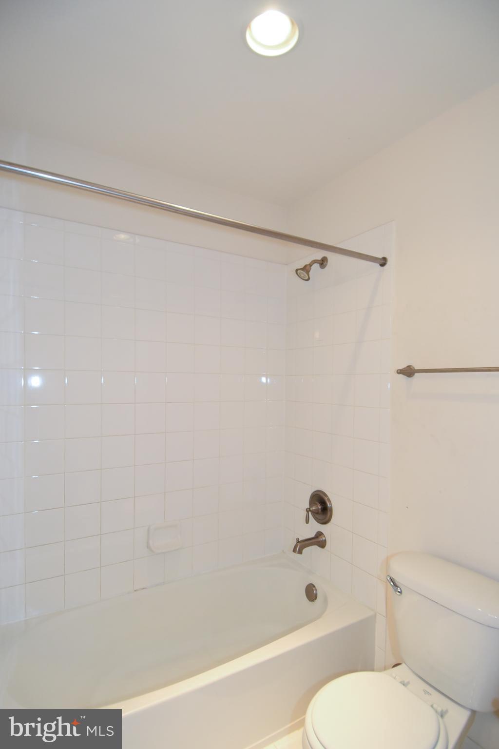 OAK CREEK CLUB - Residential