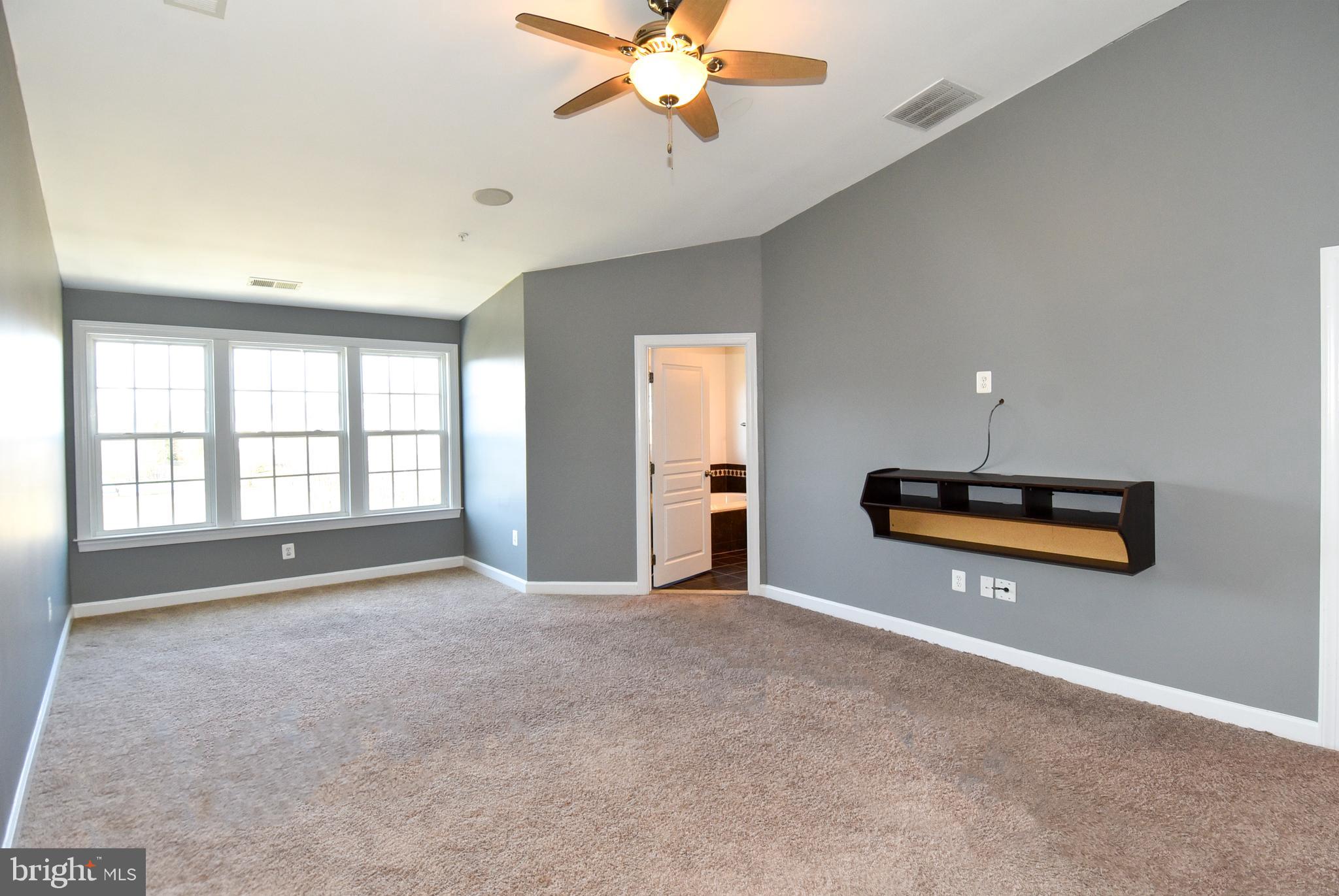 OAK CREEK CLUB - Residential