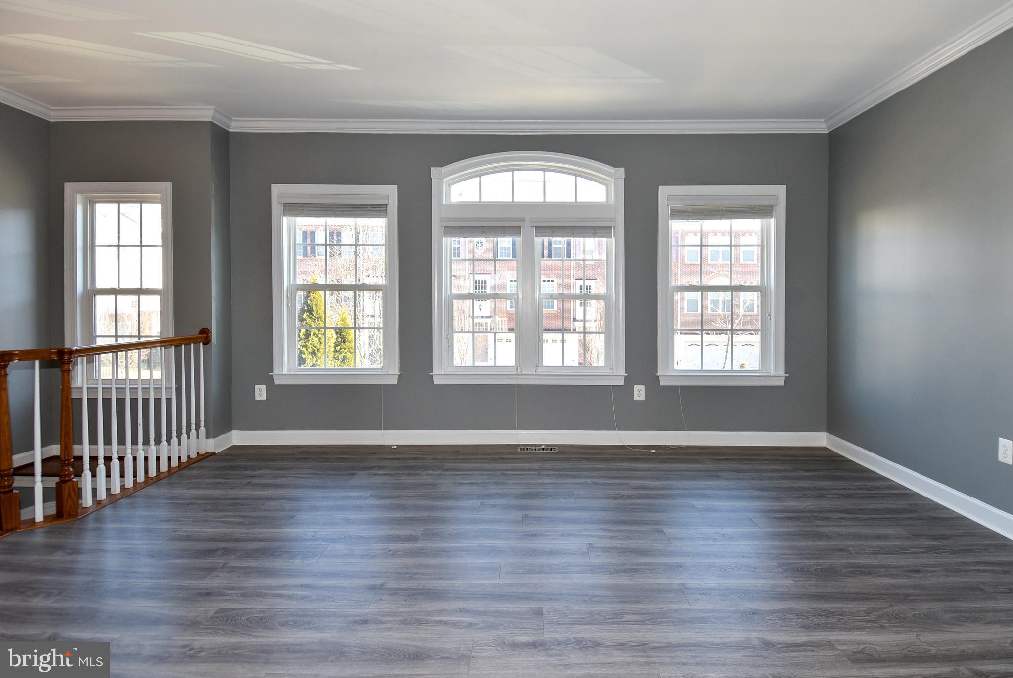 OAK CREEK CLUB - Residential