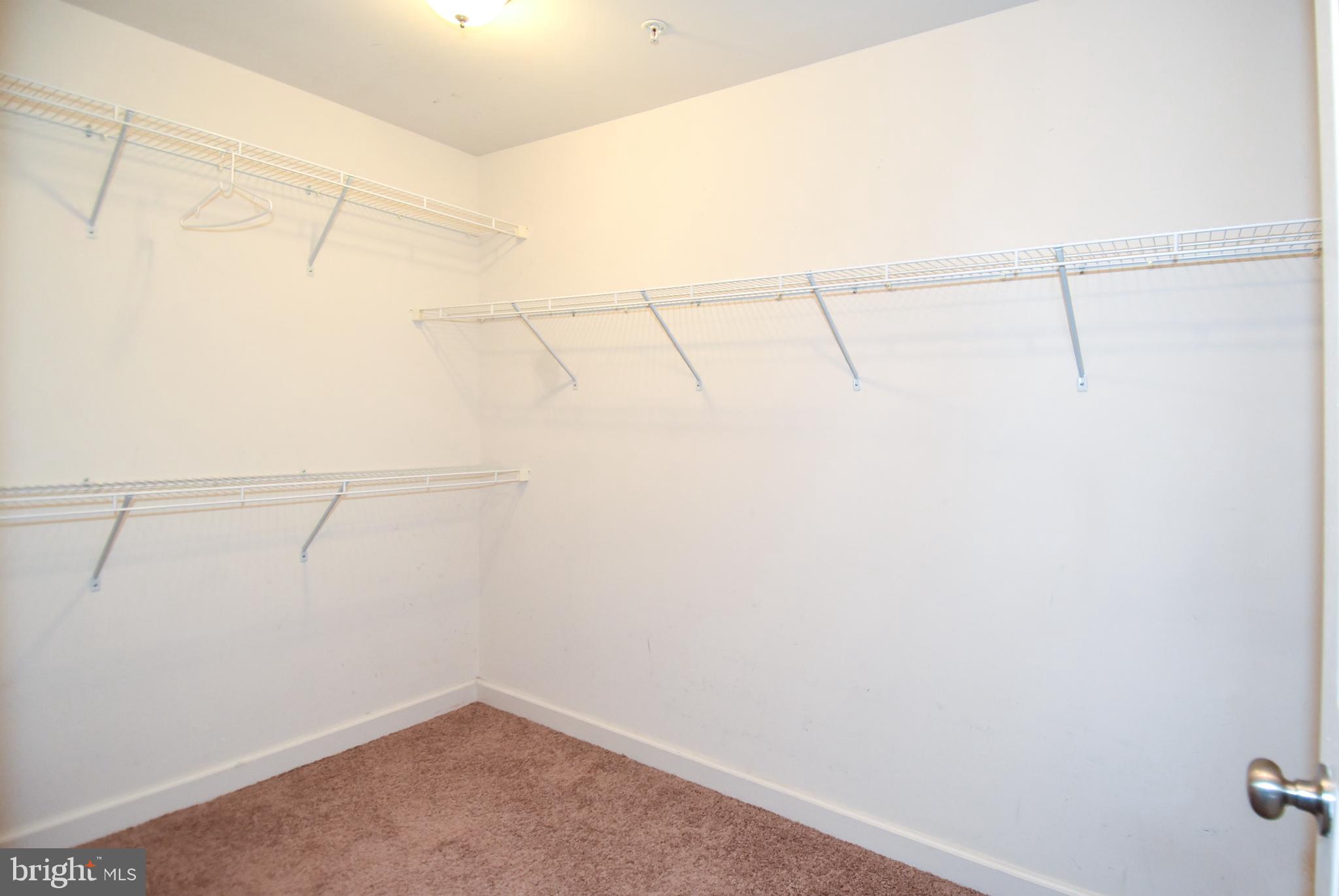 OAK CREEK CLUB - Residential