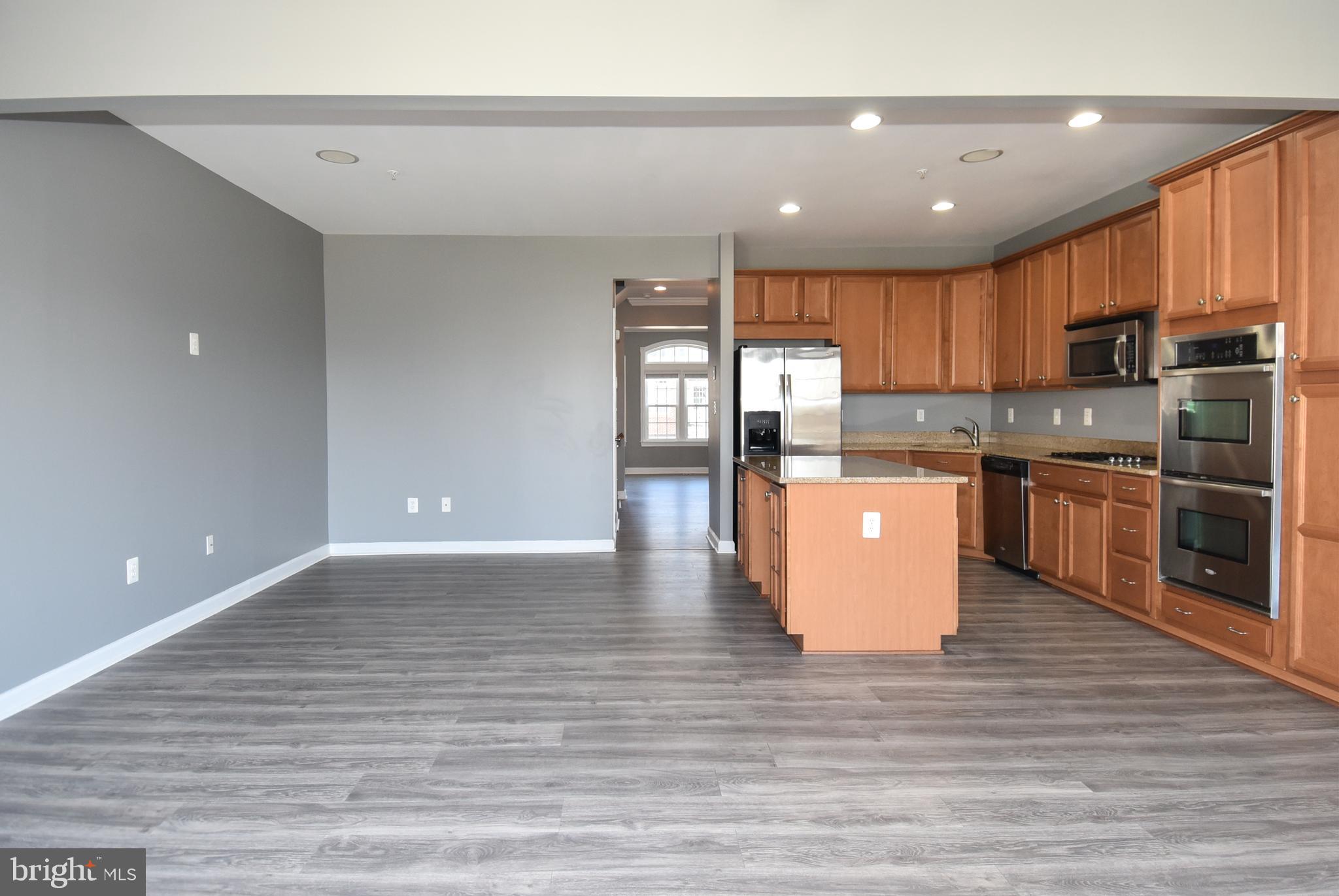 OAK CREEK CLUB - Residential