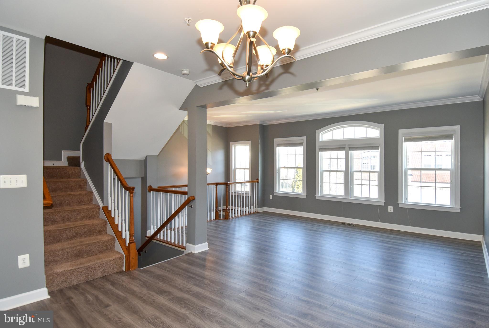 OAK CREEK CLUB - Residential